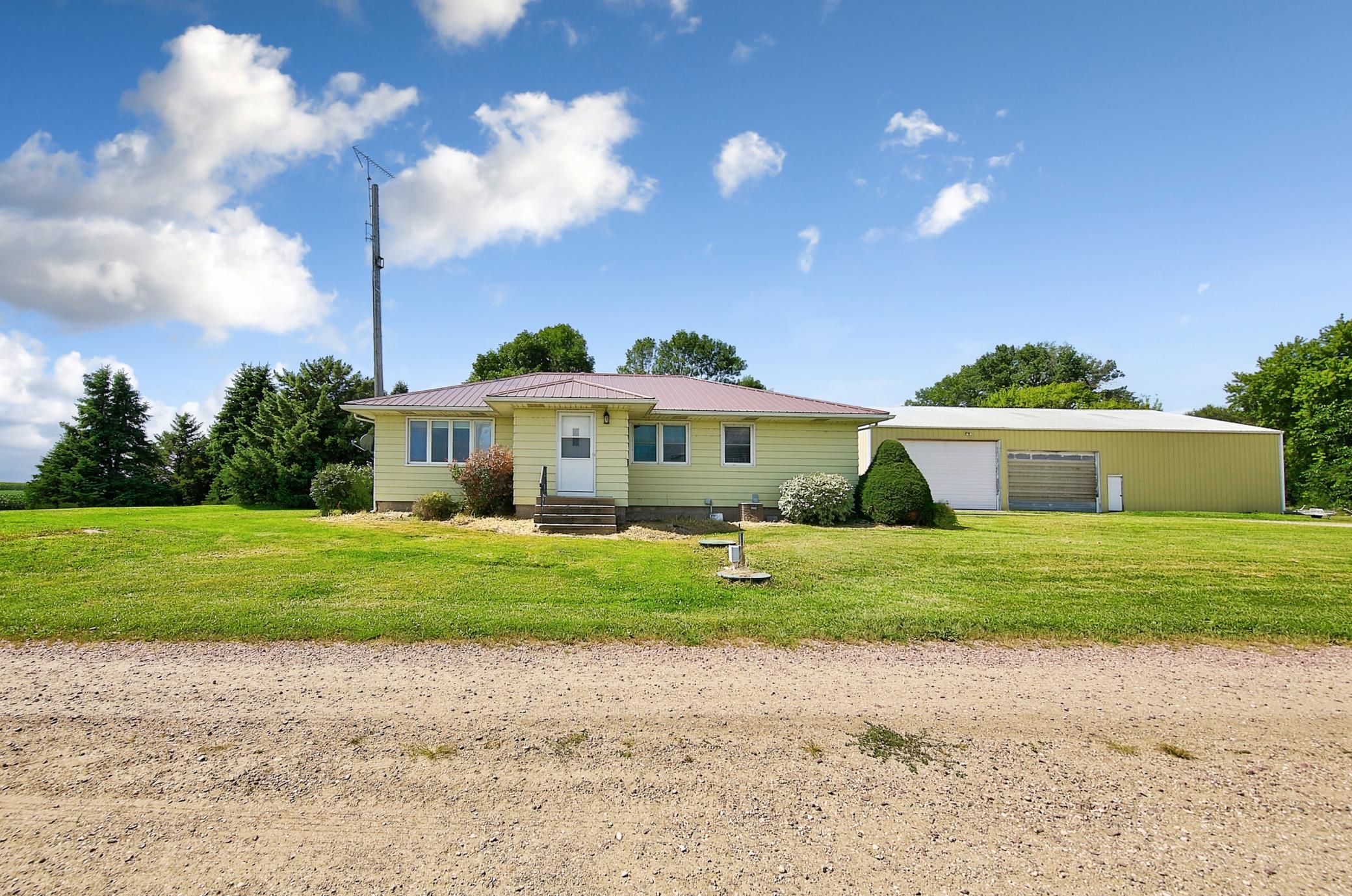188 40th Street Property Photo 4