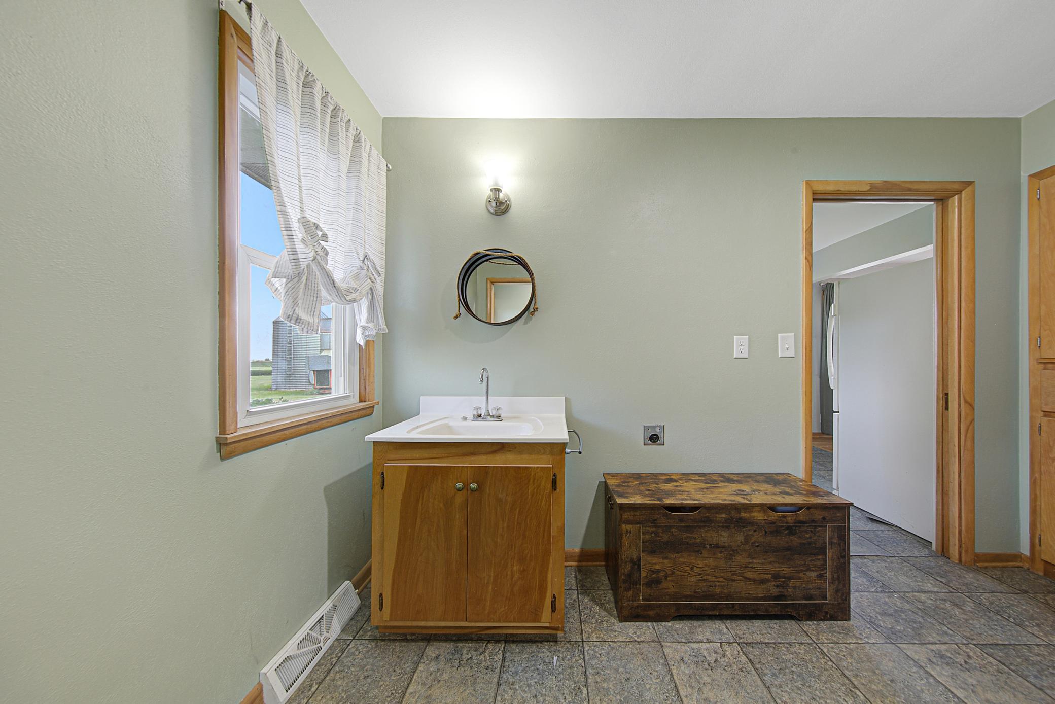188 40th Street Property Photo 15