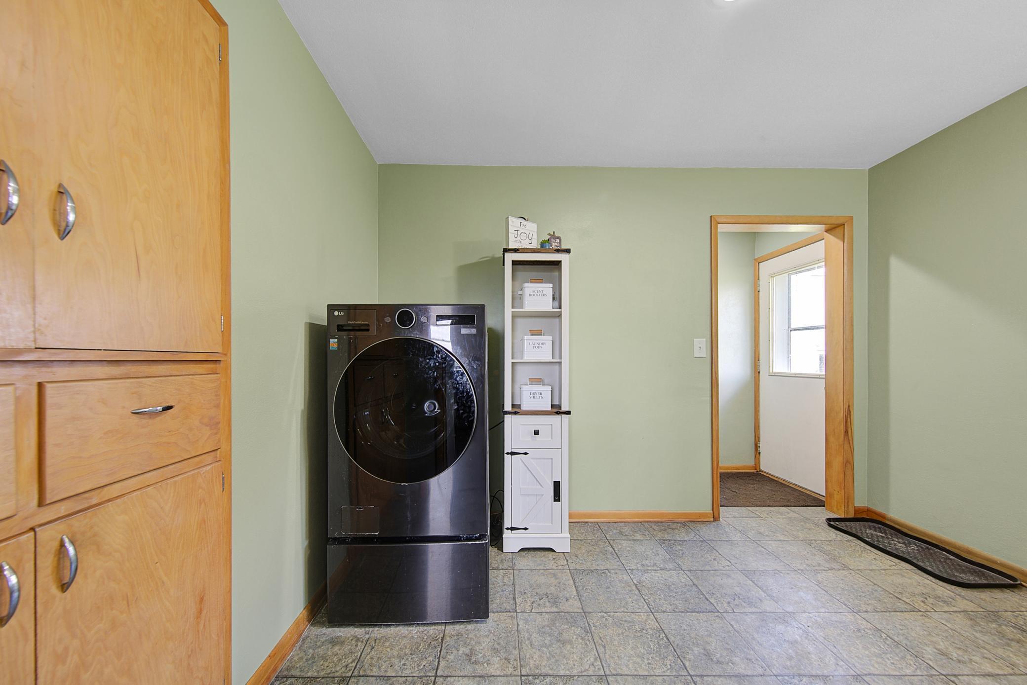 188 40th Street Property Photo 16