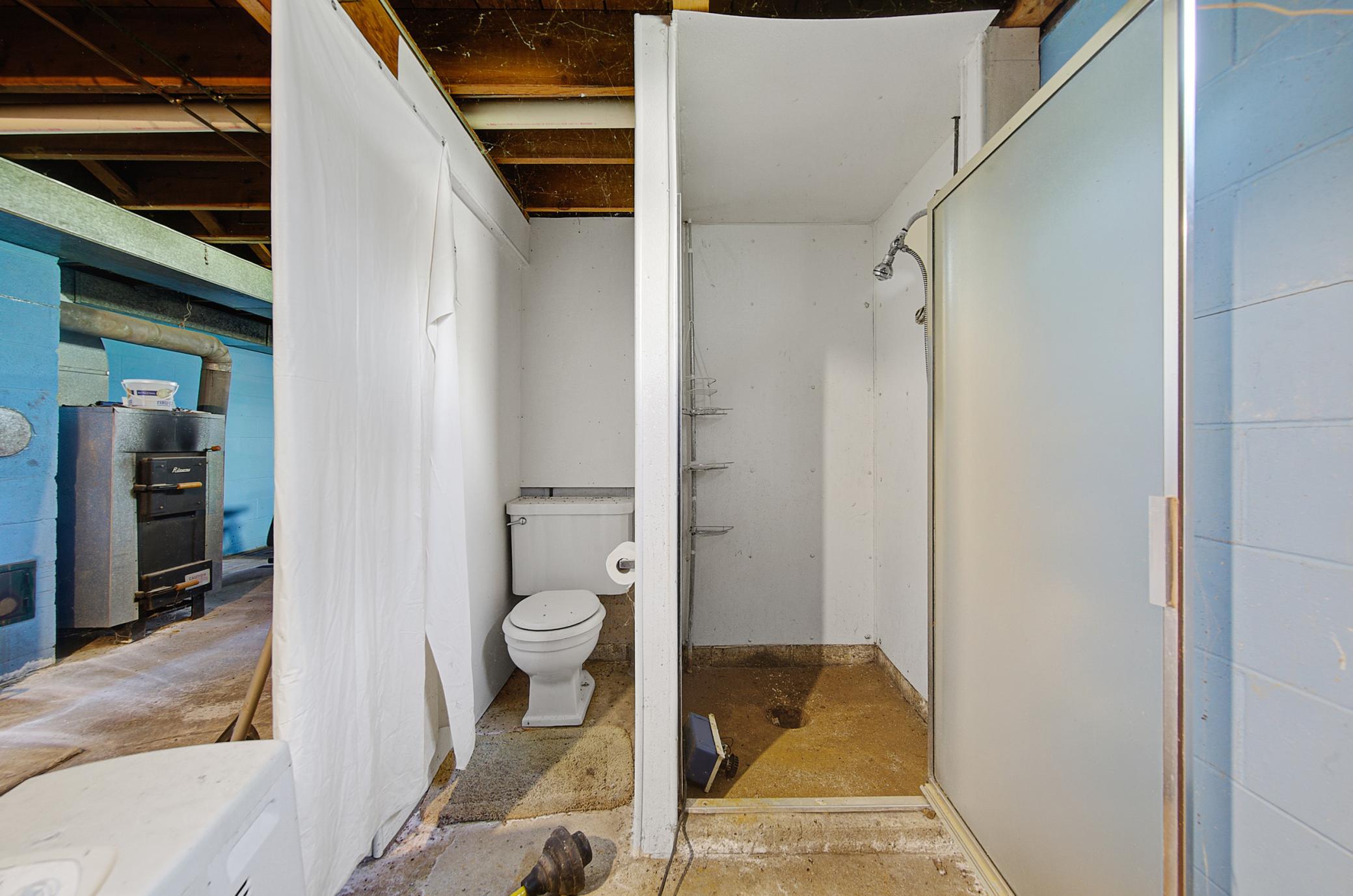188 40th Street Property Photo 36