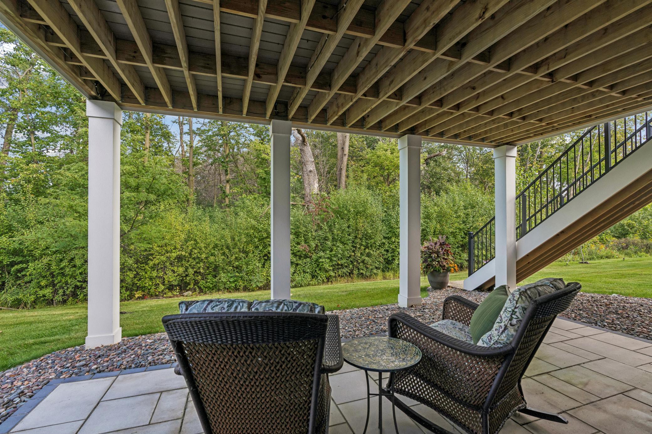 8008 Walnut Lane Property Photo 4