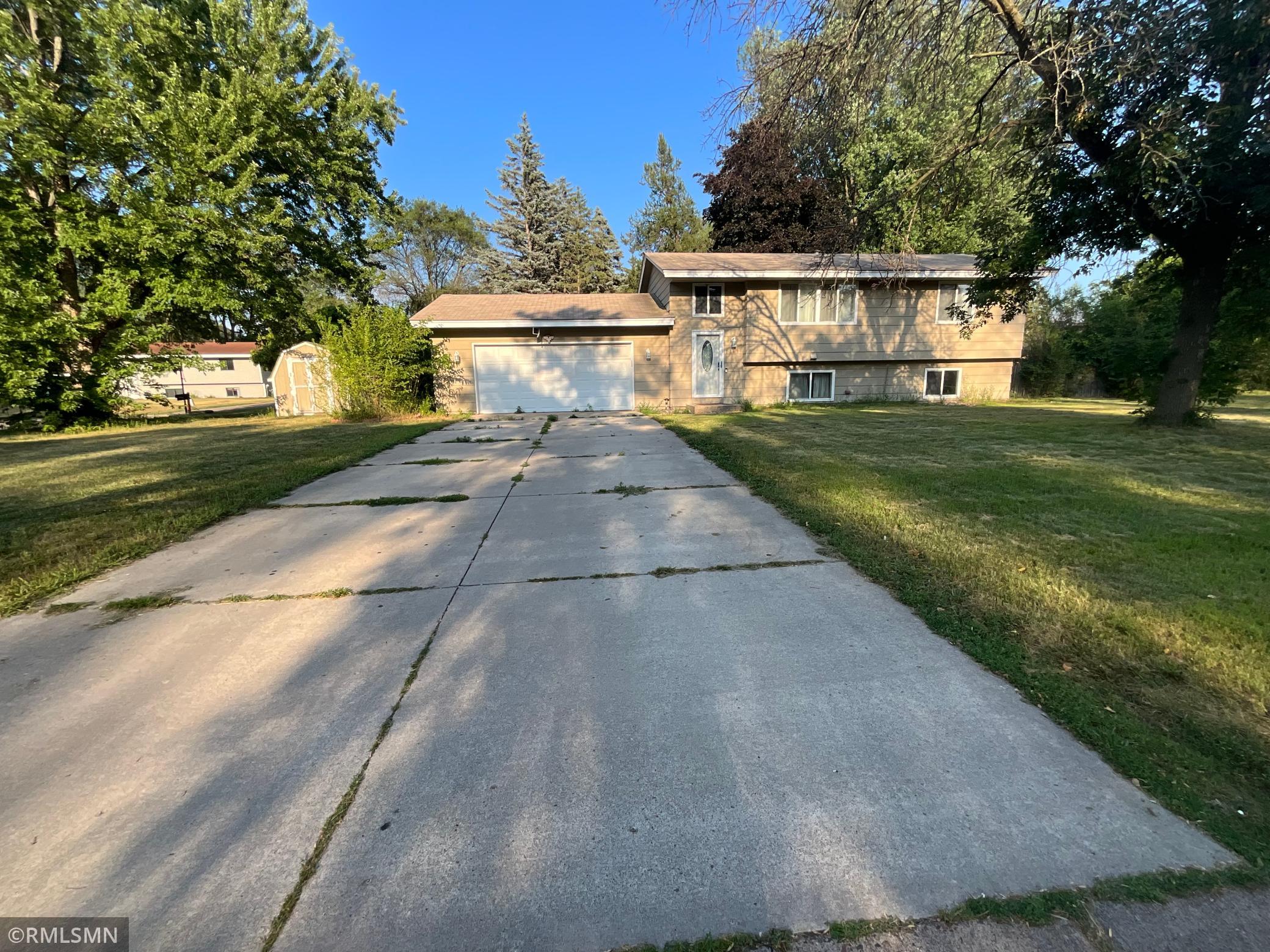 7308 Fremont Avenue N Property Photo 5