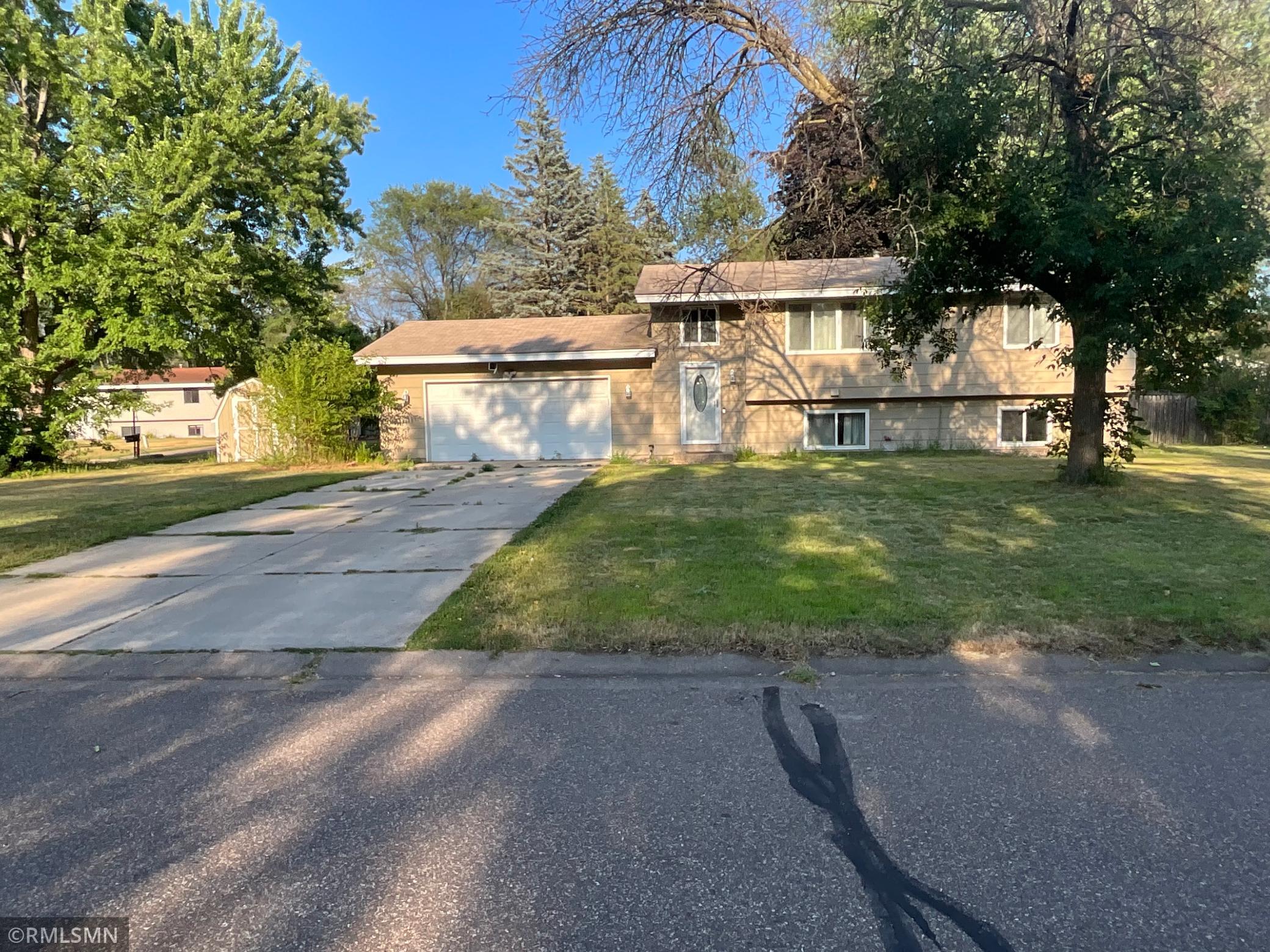7308 Fremont Avenue N Property Photo 13
