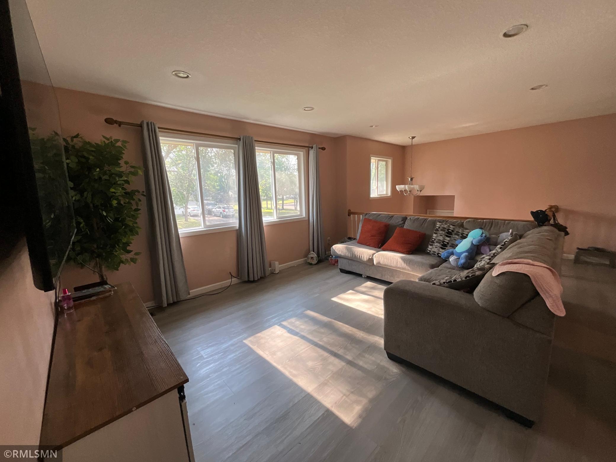 7308 Fremont Avenue N Property Photo 41