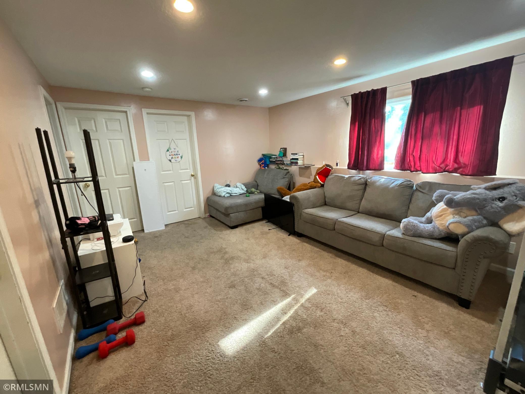 7308 Fremont Avenue N Property Photo 43