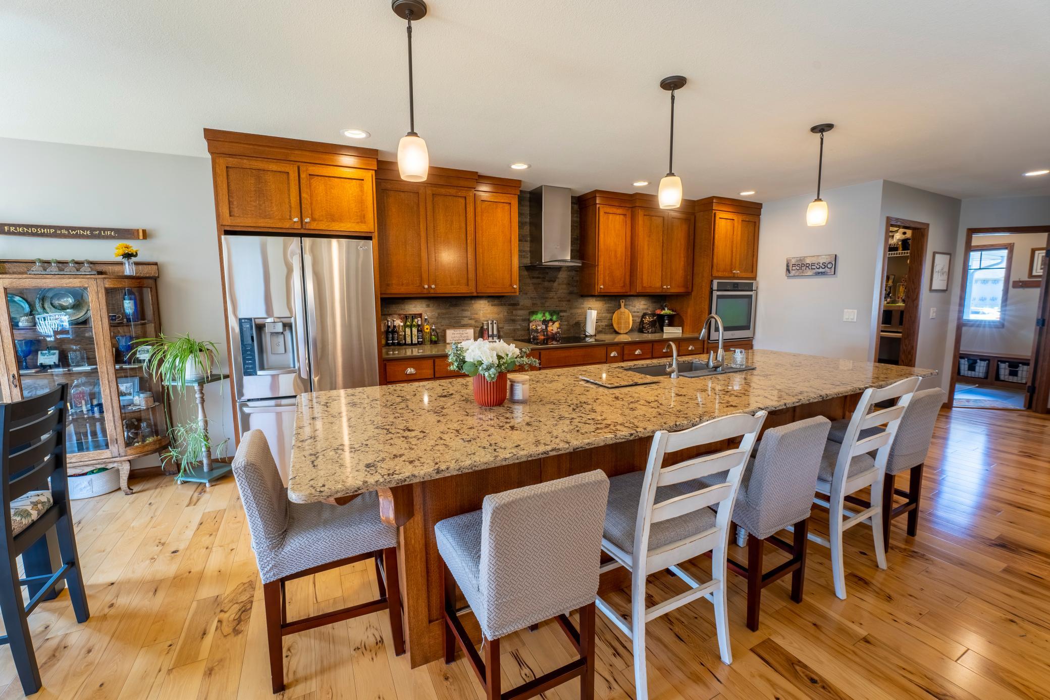 864 Goves Way Property Photo 10