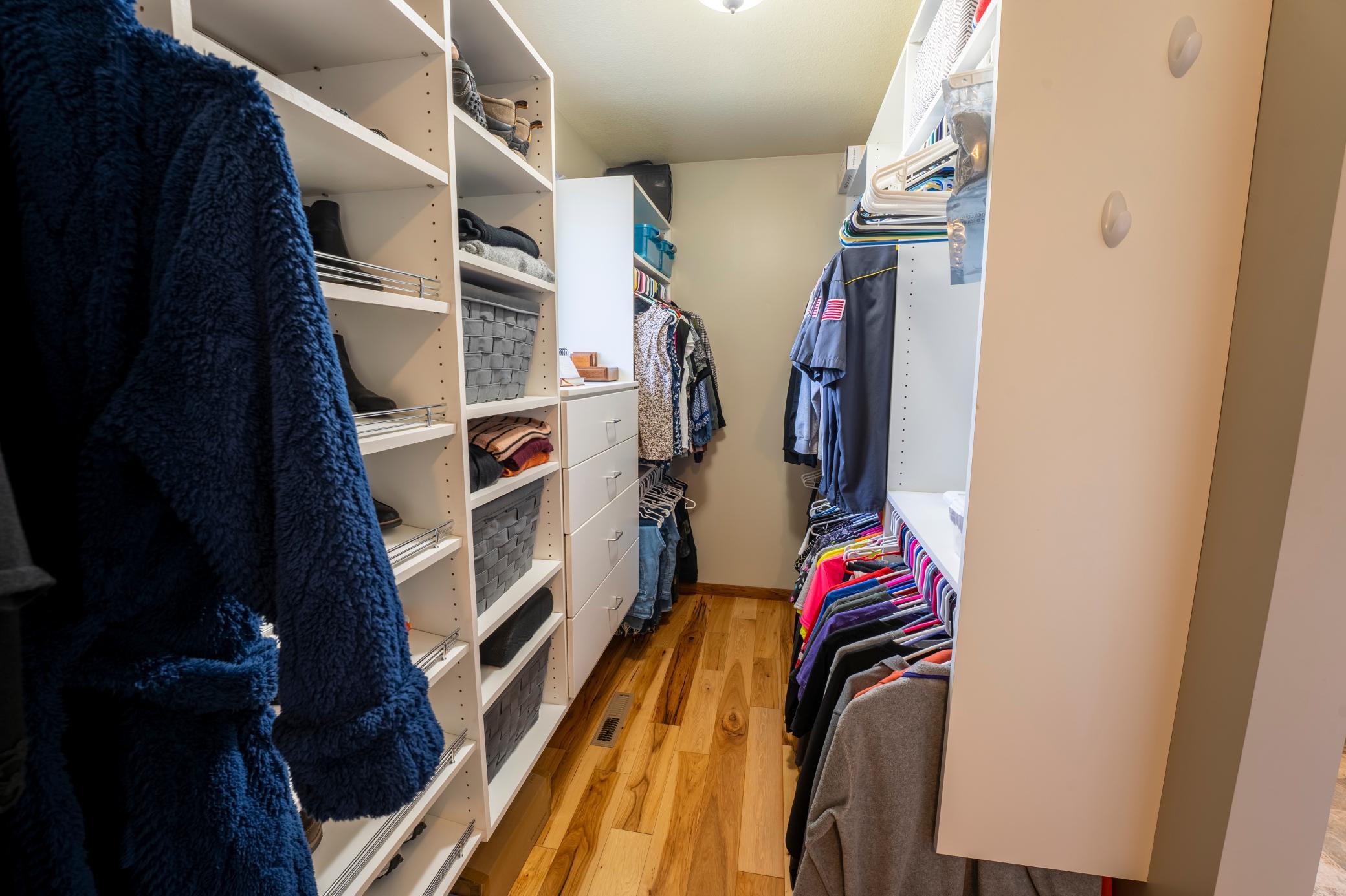 864 Goves Way Property Photo 25