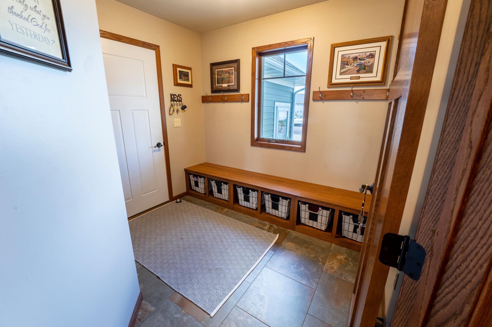 864 Goves Way Property Photo 31