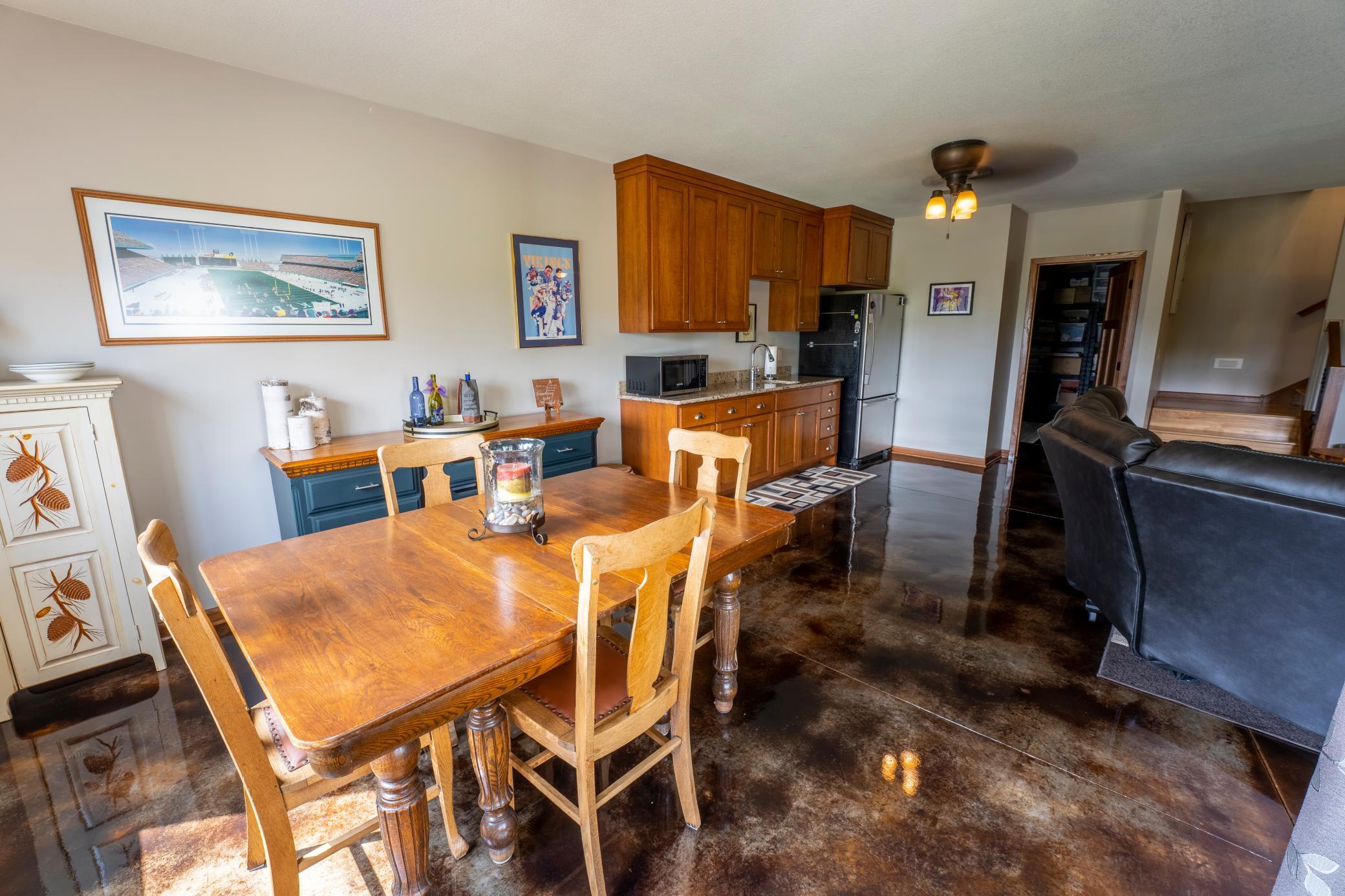864 Goves Way Property Photo 37