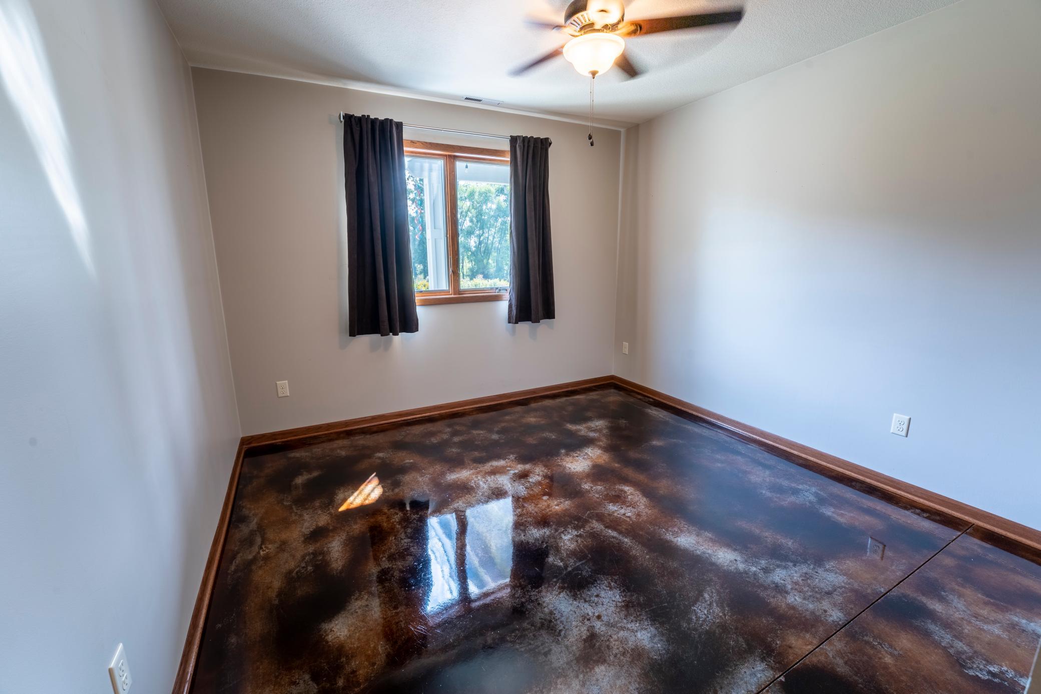 864 Goves Way Property Photo 46