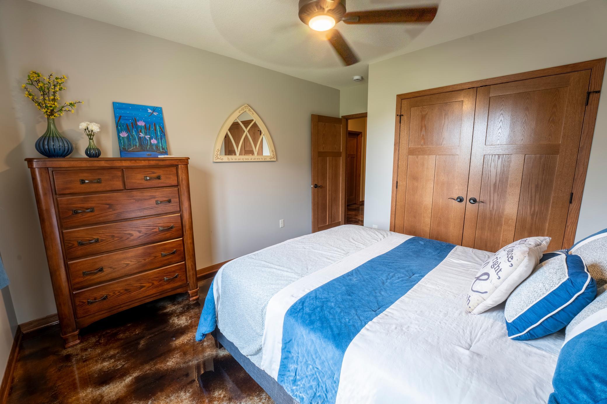 864 Goves Way Property Photo 48