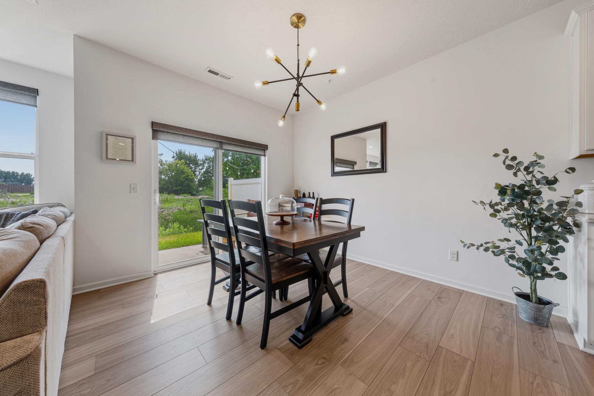 762 Stonegate Road Property Photo 10