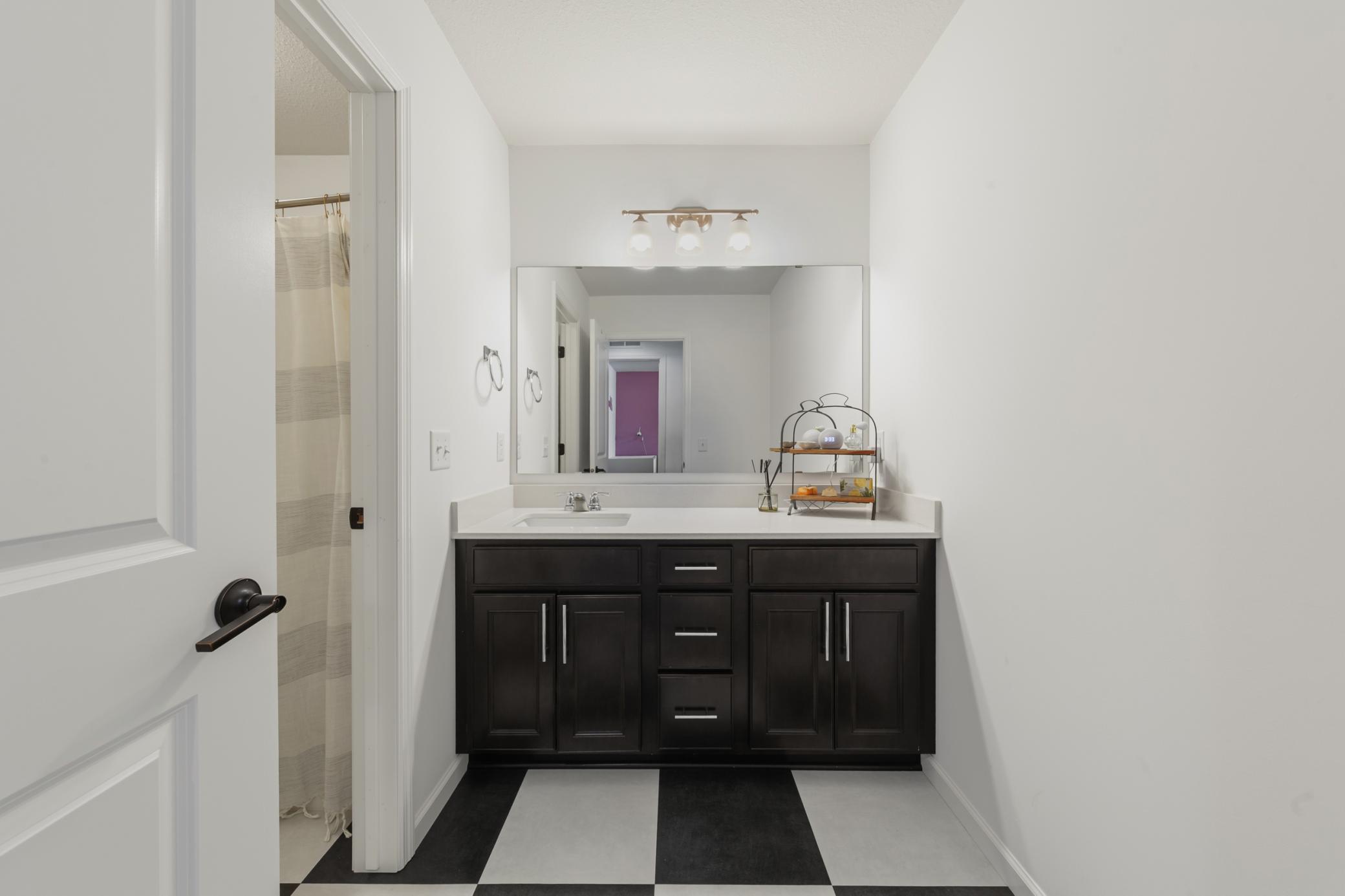 762 Stonegate Road Property Photo 29