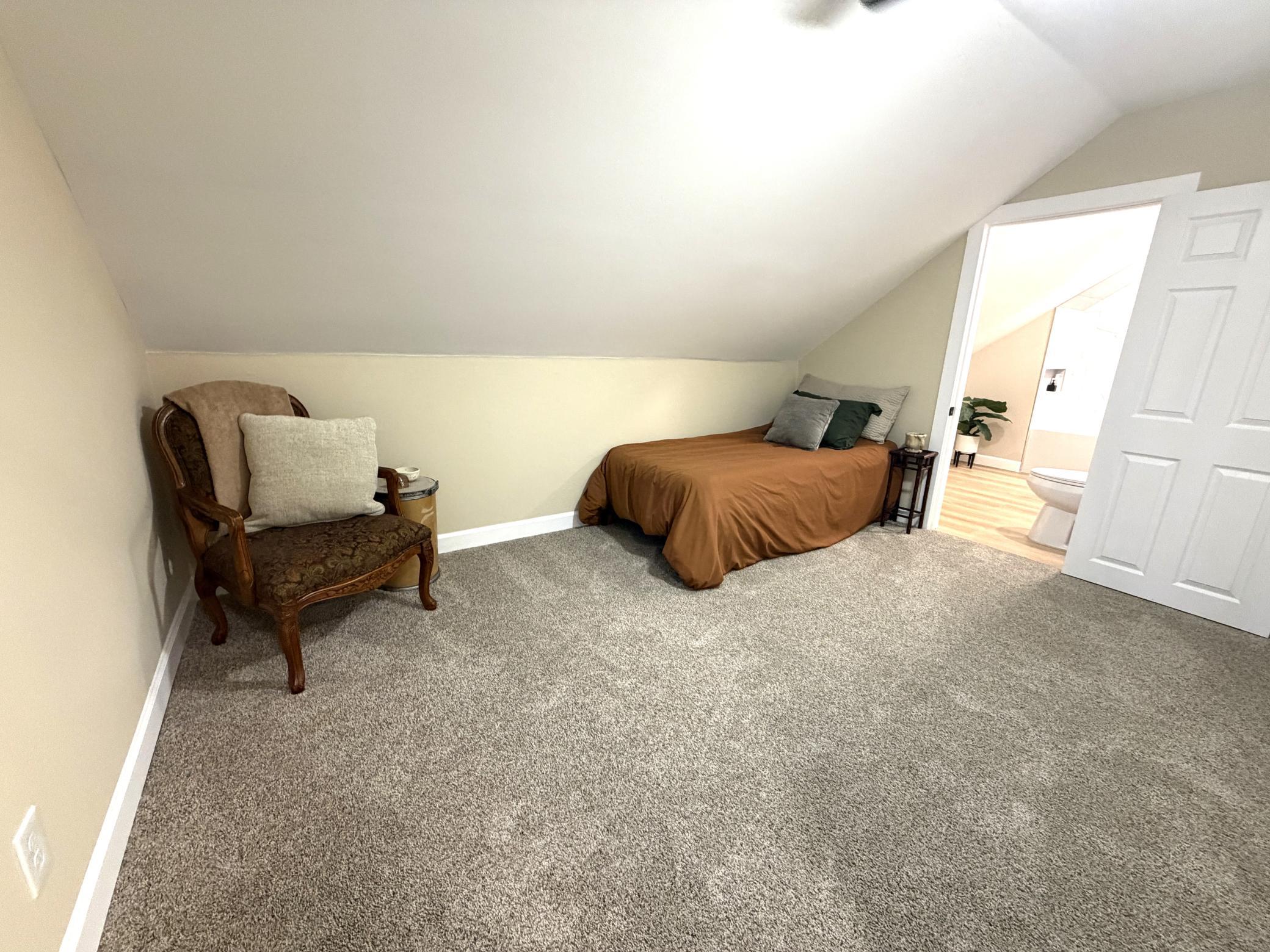 727 S 7th Street Property Photo 8