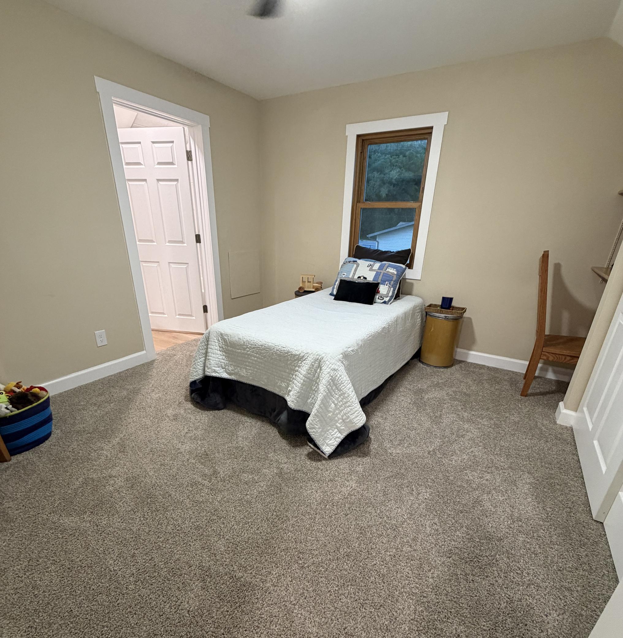 727 S 7th Street Property Photo 9