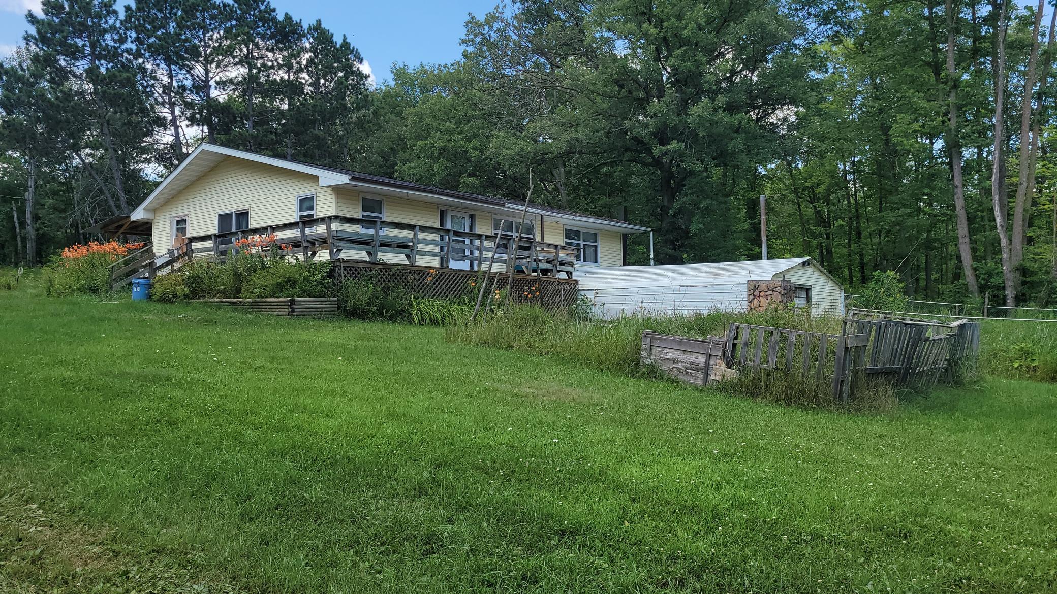 3097 Highway 65 Property Photo 1
