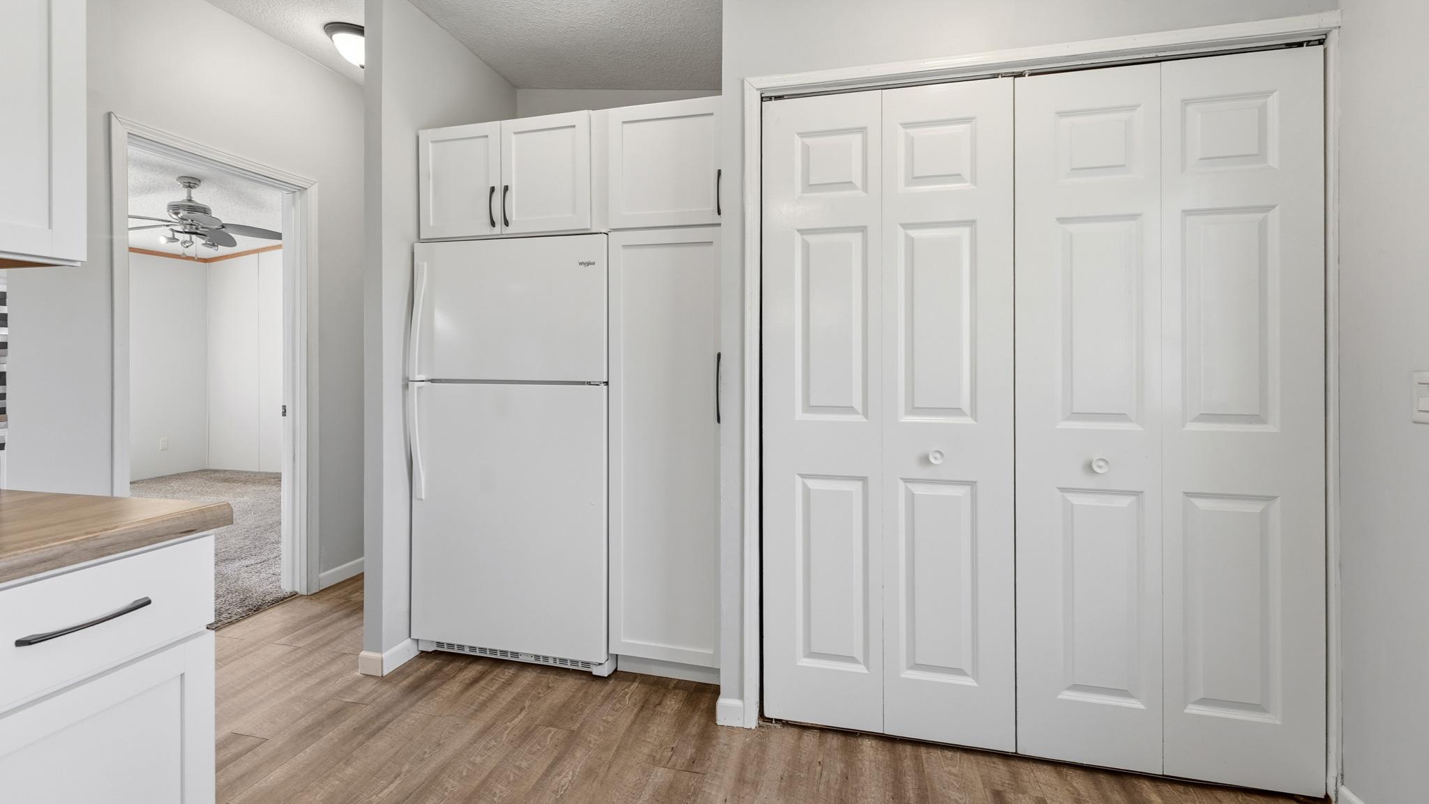 57098 Forest Boulevard Property Photo 8