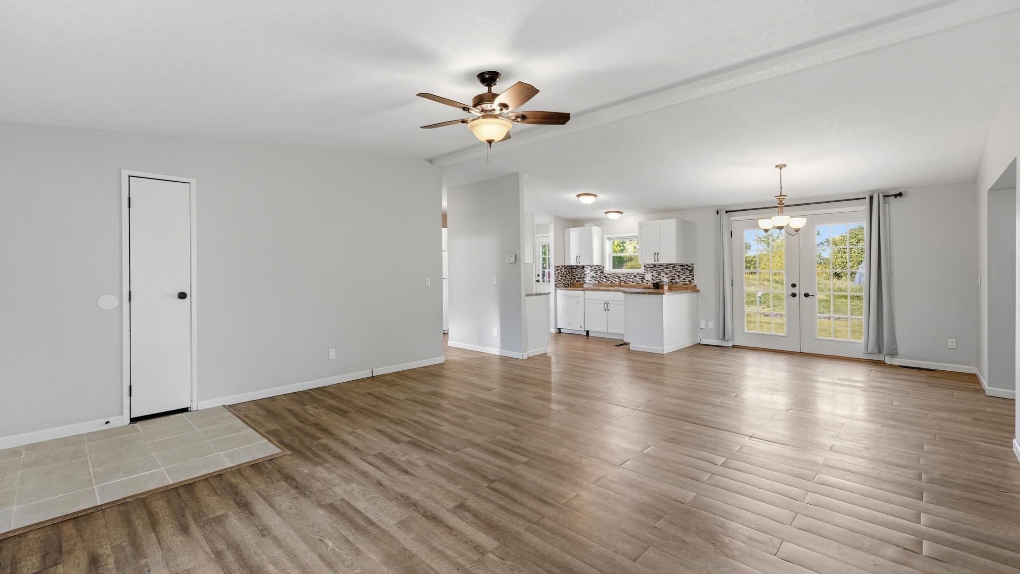 57098 Forest Boulevard Property Photo 10