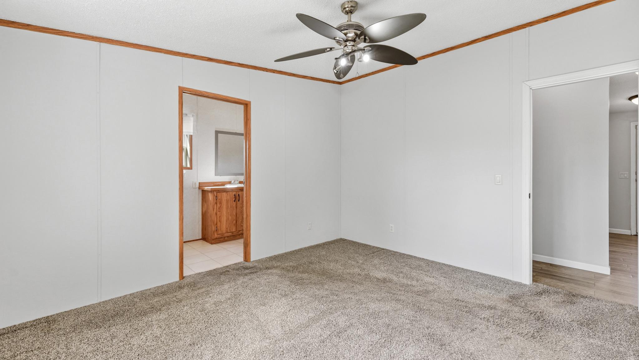 57098 Forest Boulevard Property Photo 15