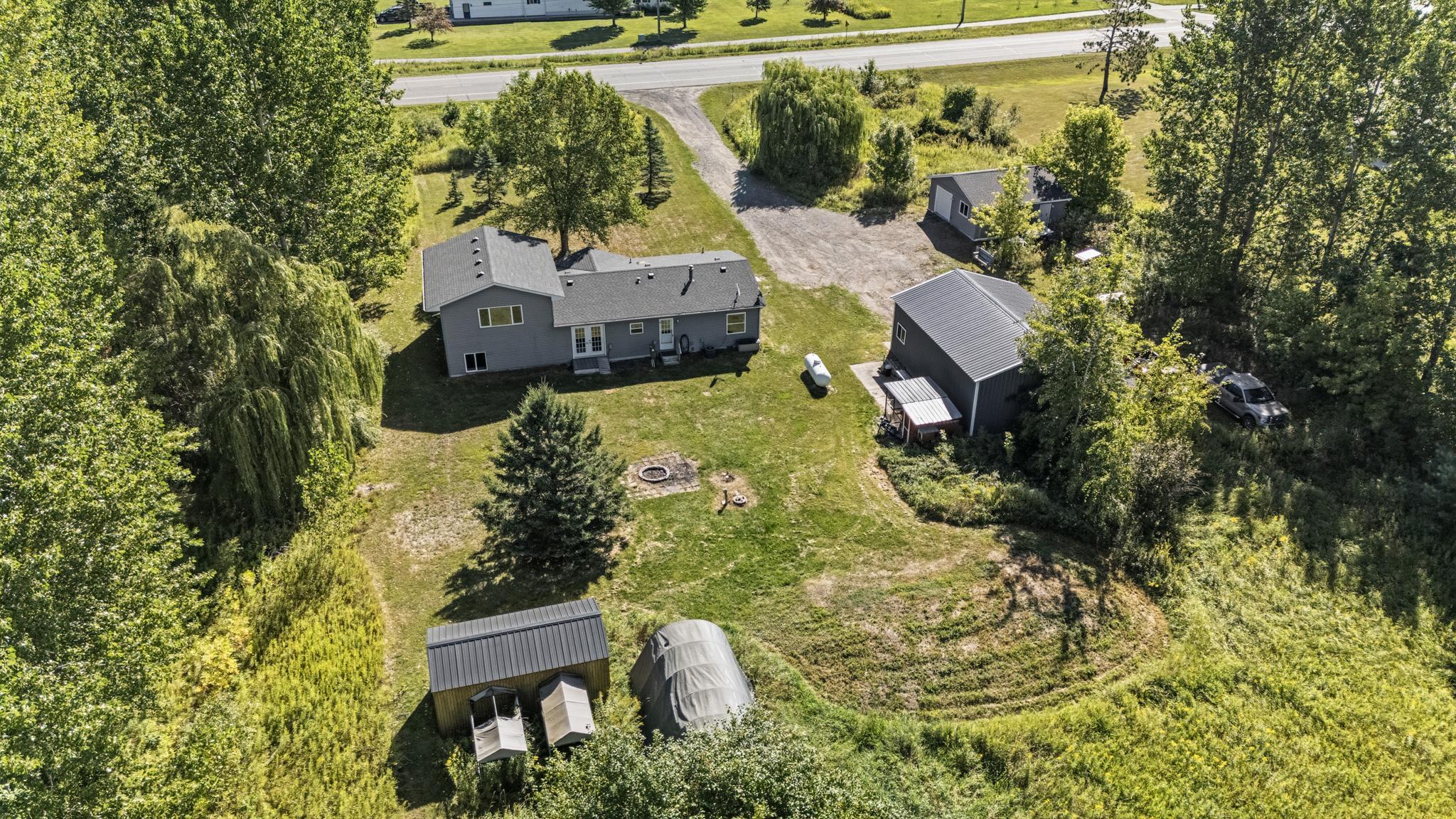 57098 Forest Boulevard Property Photo 35