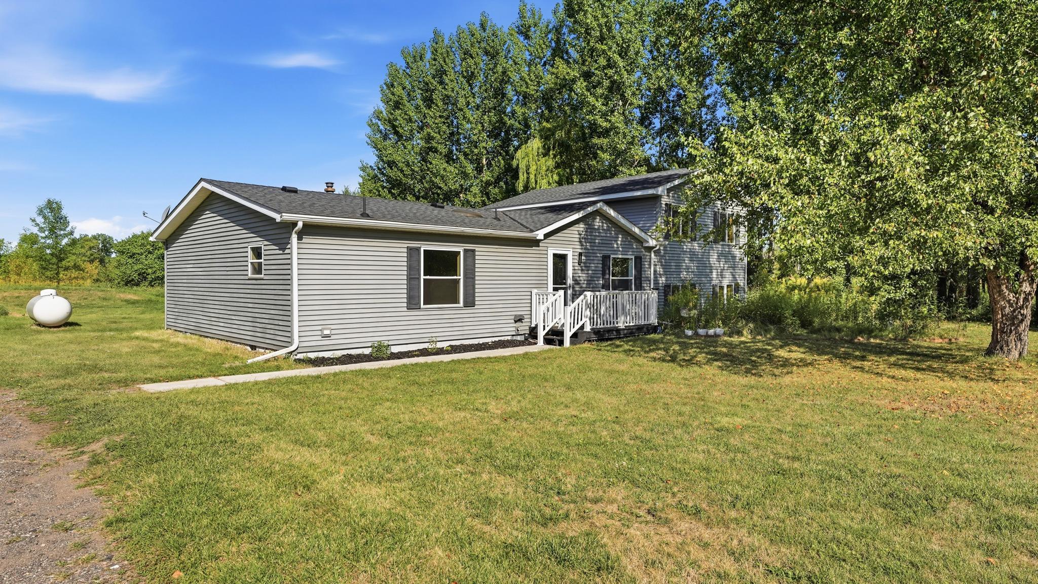 57098 Forest Boulevard Property Photo 46