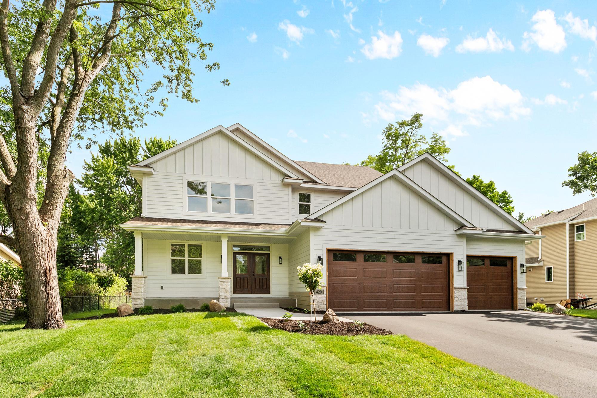560 Fisher Cir Property Photo 1