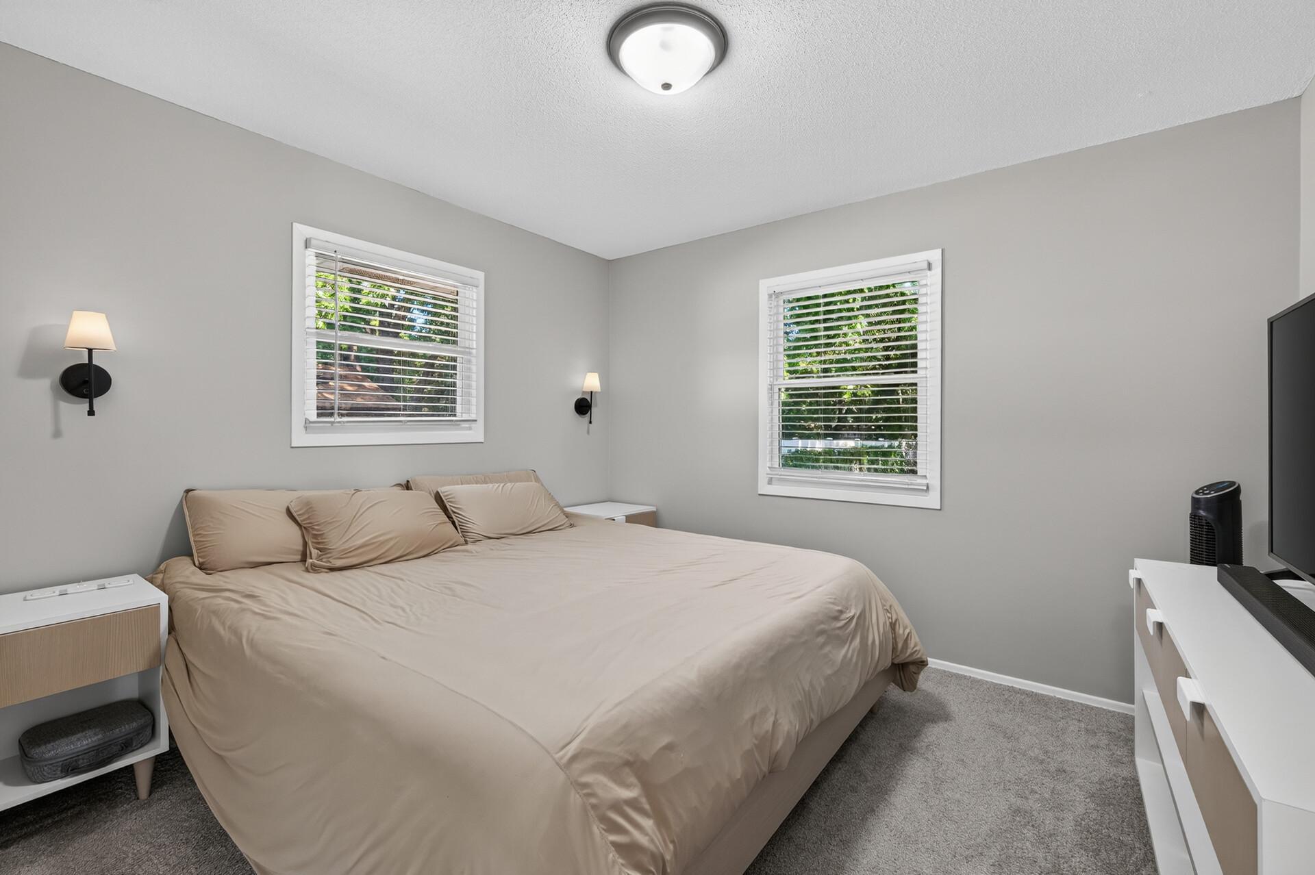2309 N Upland Crest Property Photo 13