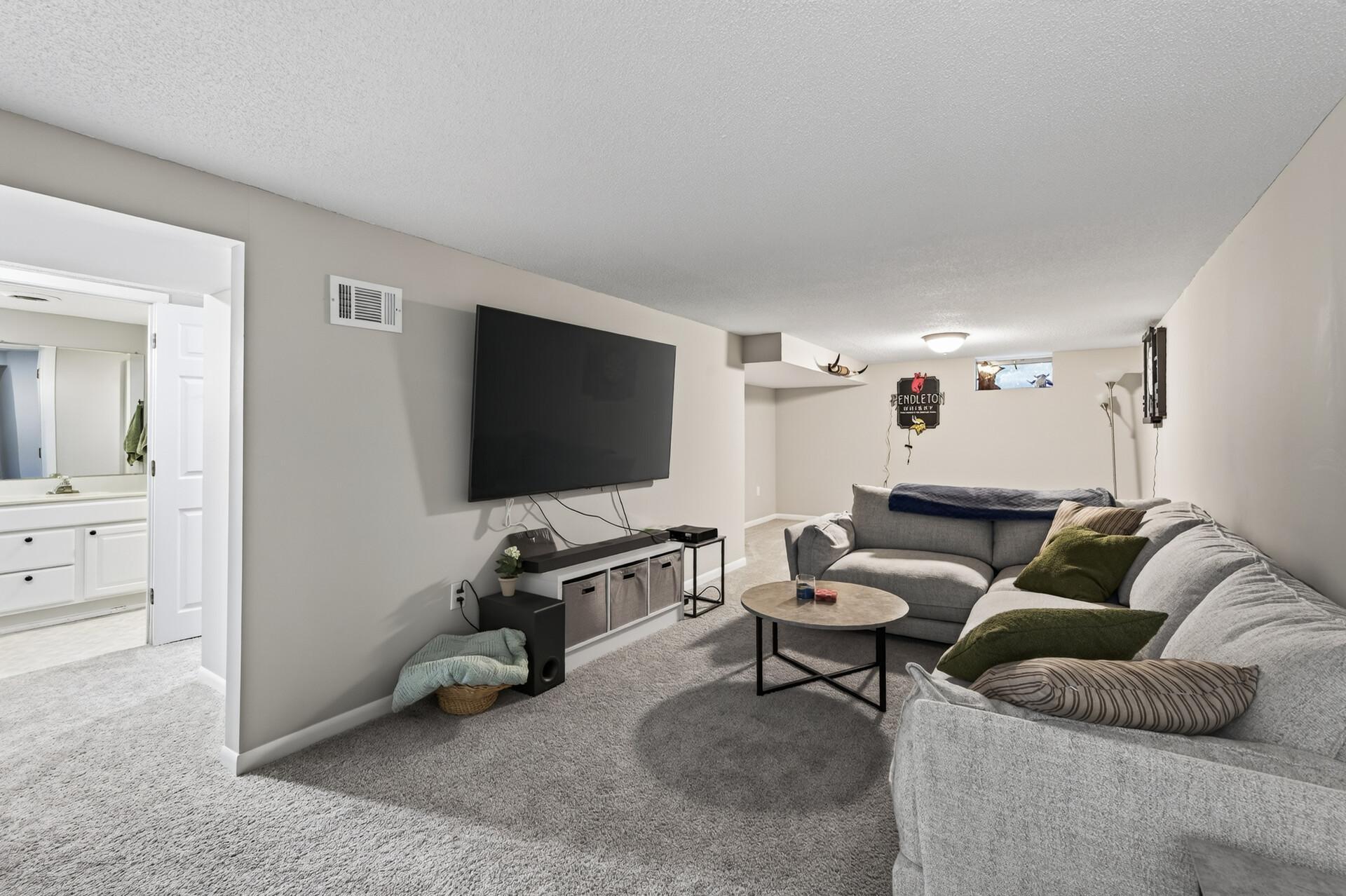 2309 N Upland Crest Property Photo 16