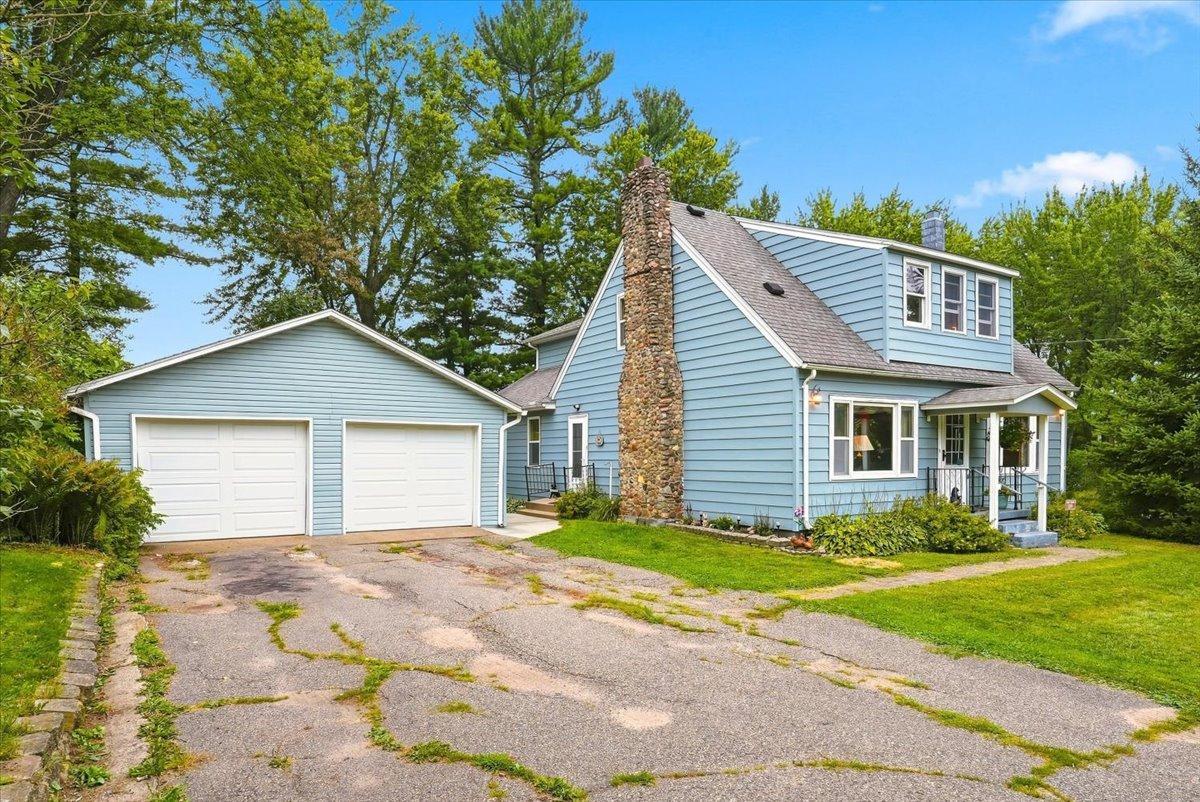 1290 1st Street Property Photo 3