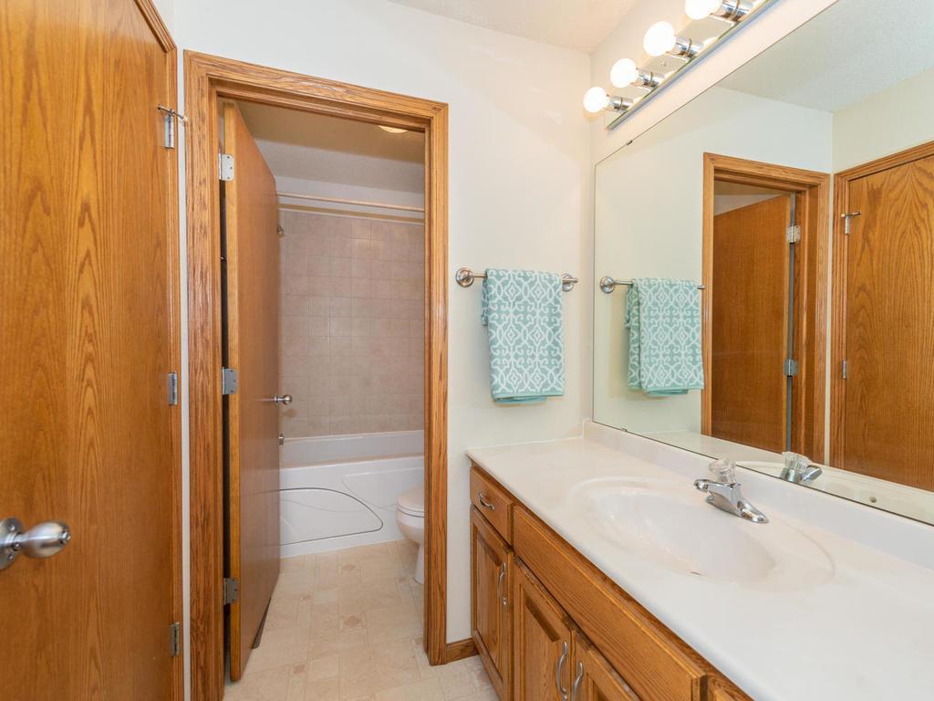 1027 6th Avenue Ne Property Photo 19