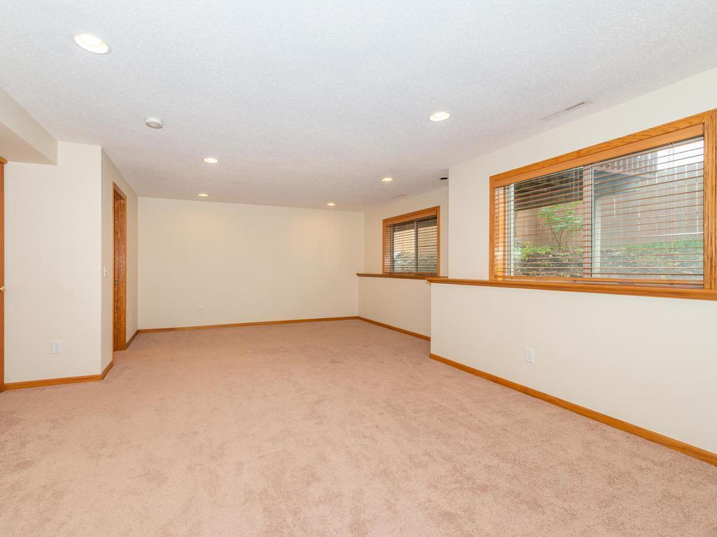 1027 6th Avenue Ne Property Photo 25