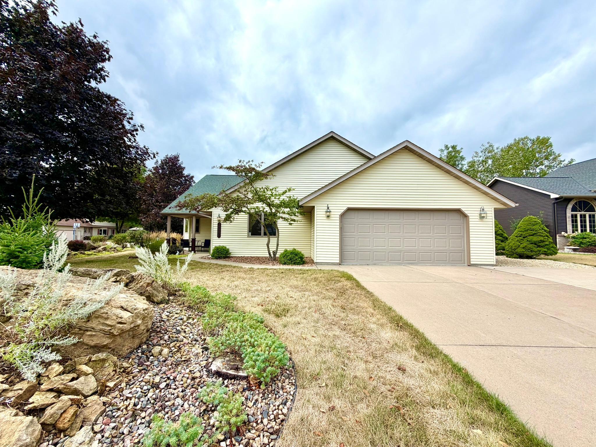 2520 Sunny Meadow Lane Property Photo