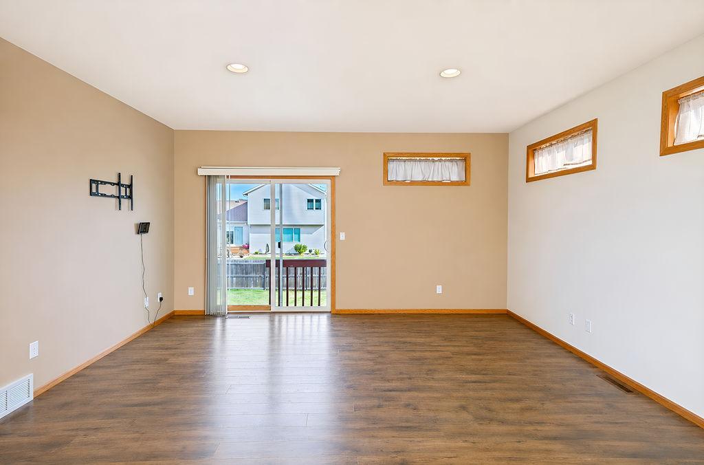 938 Parkway Drive Property Photo 11