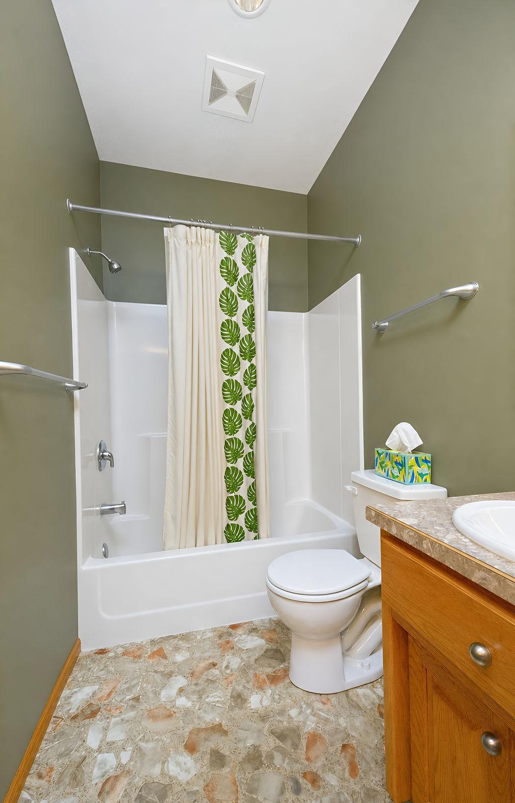 938 Parkway Drive Property Photo 12