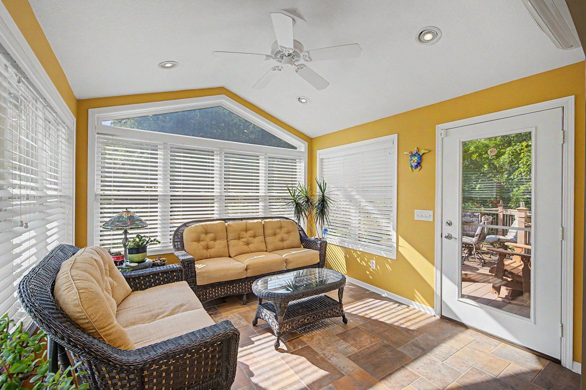 6219 Orchid Lane N Property Photo 12