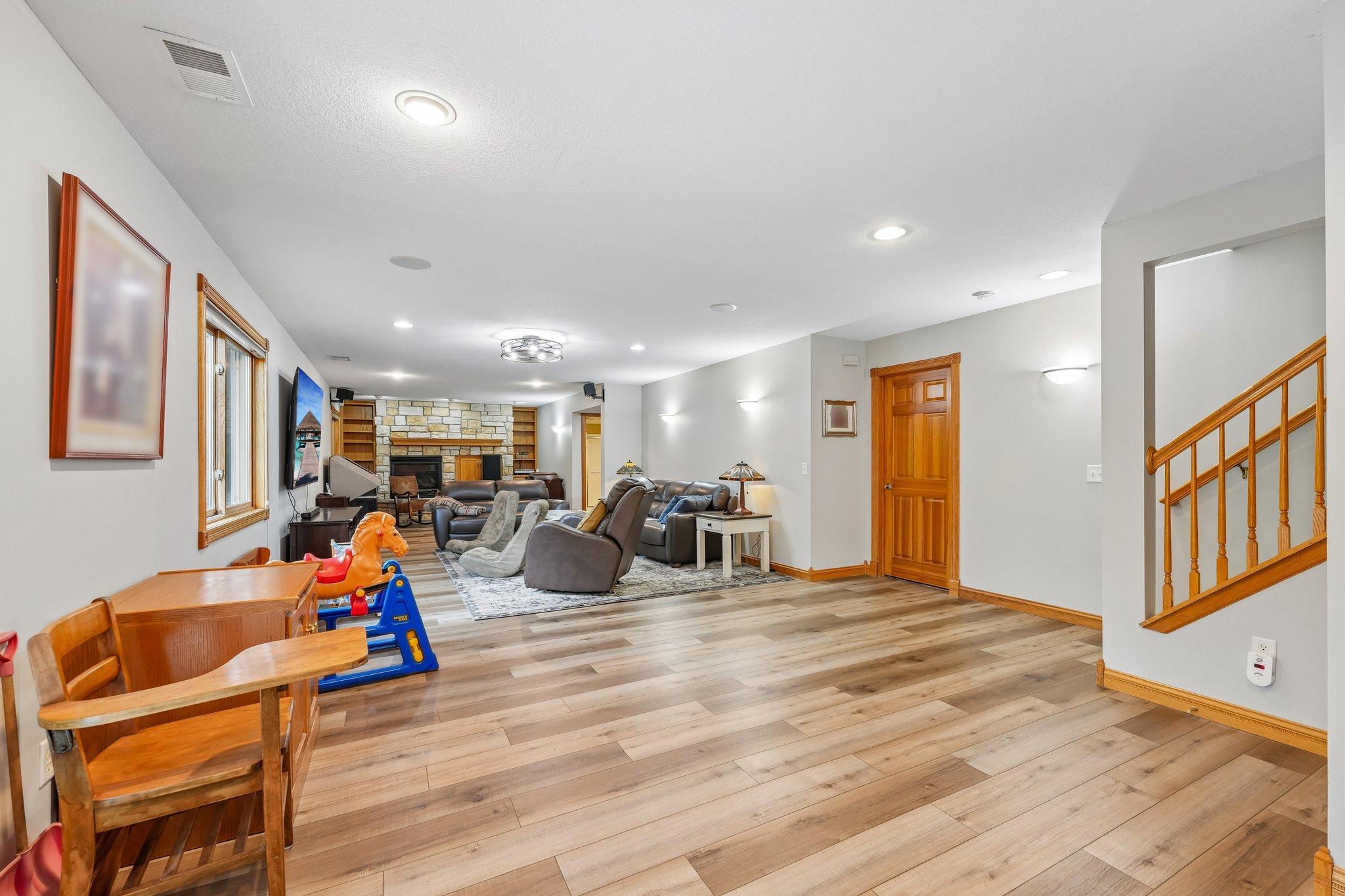 6219 Orchid Lane N Property Photo 23