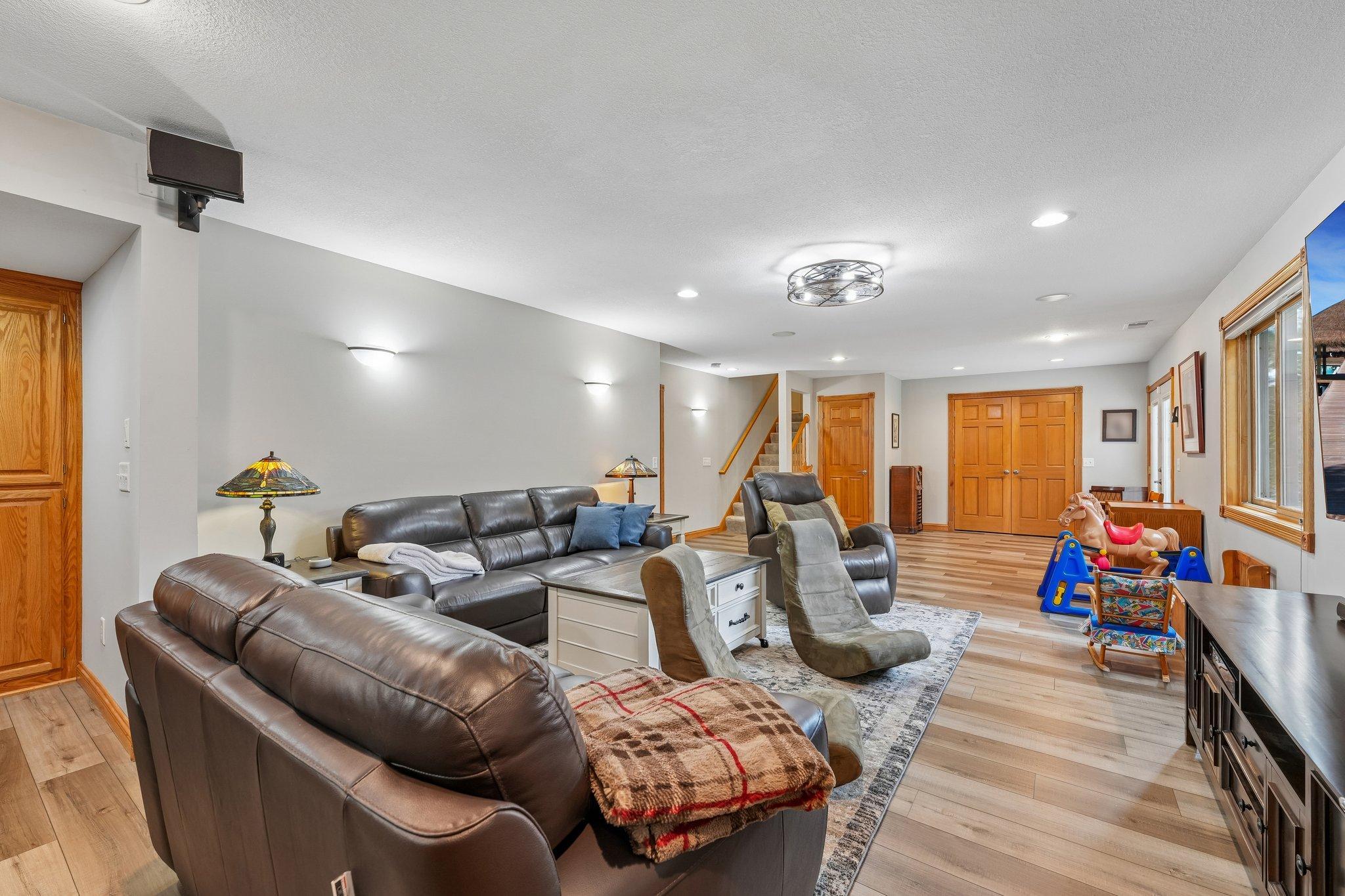 6219 Orchid Lane N Property Photo 24