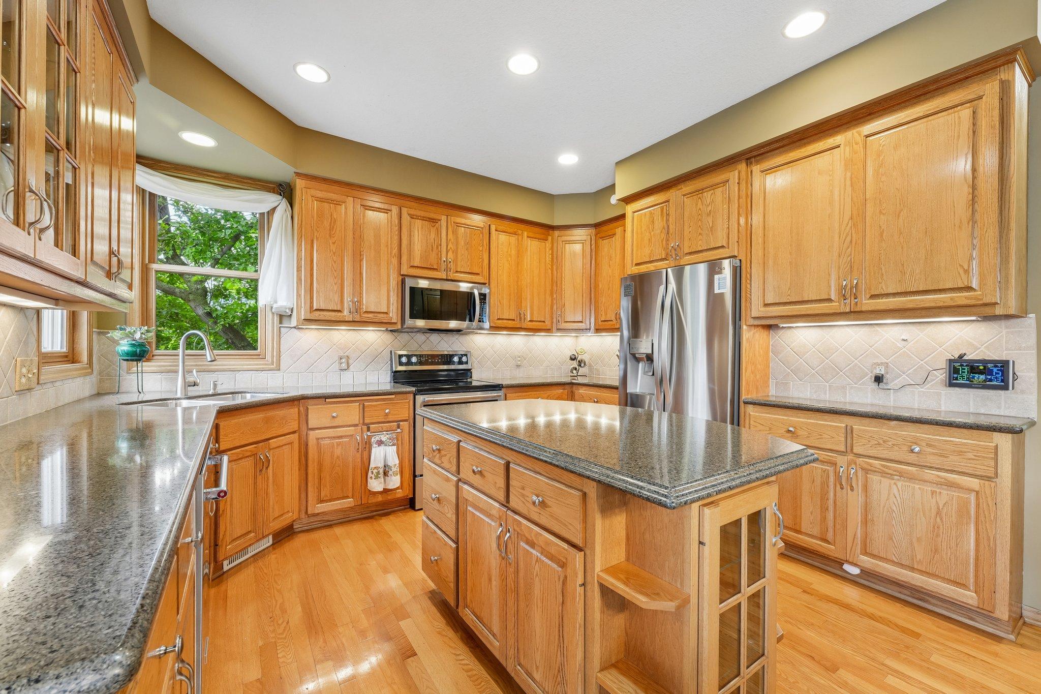 6219 Orchid Lane N Property Photo 41