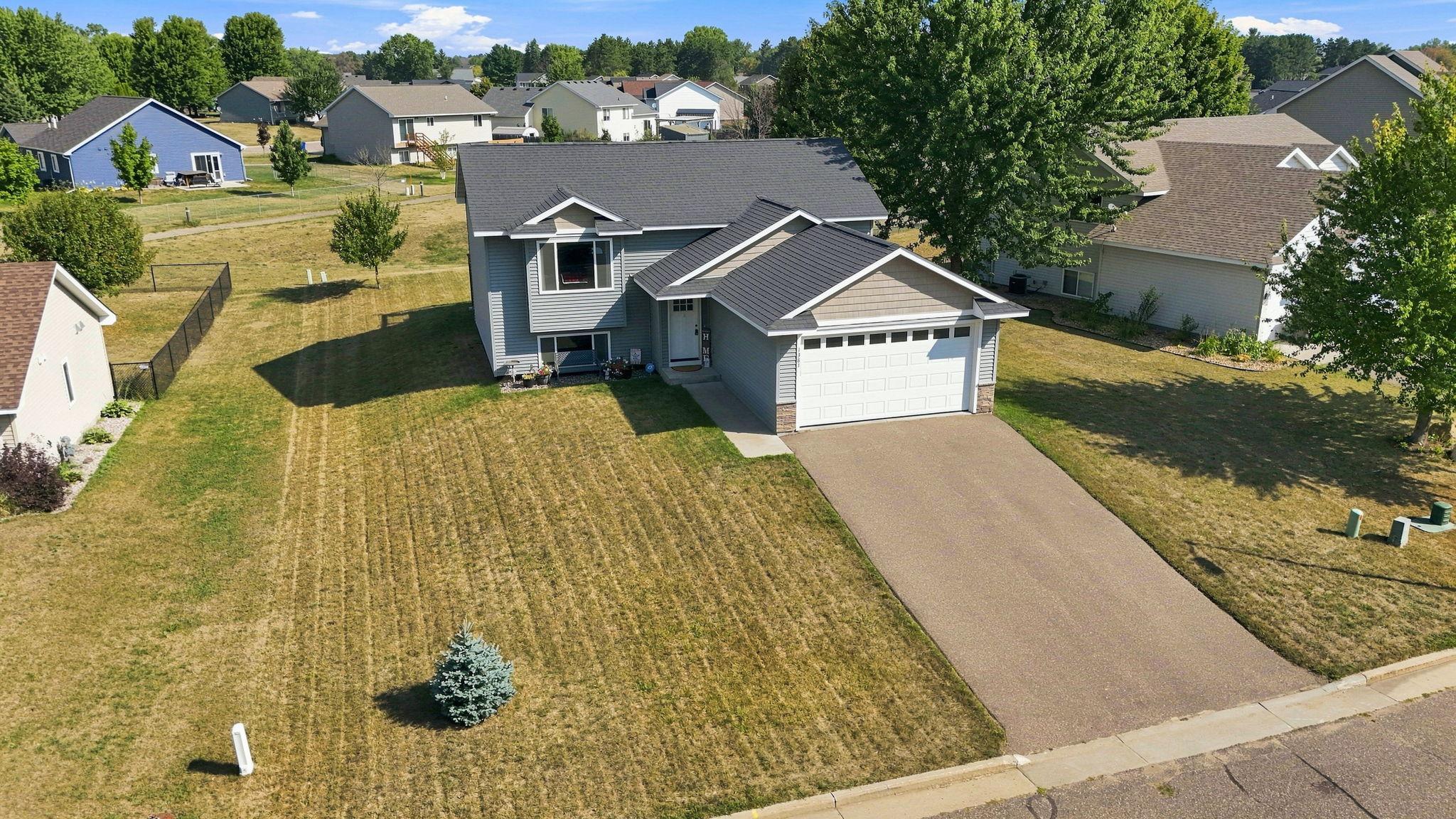 1381 Pheasant Run Property Photo 1