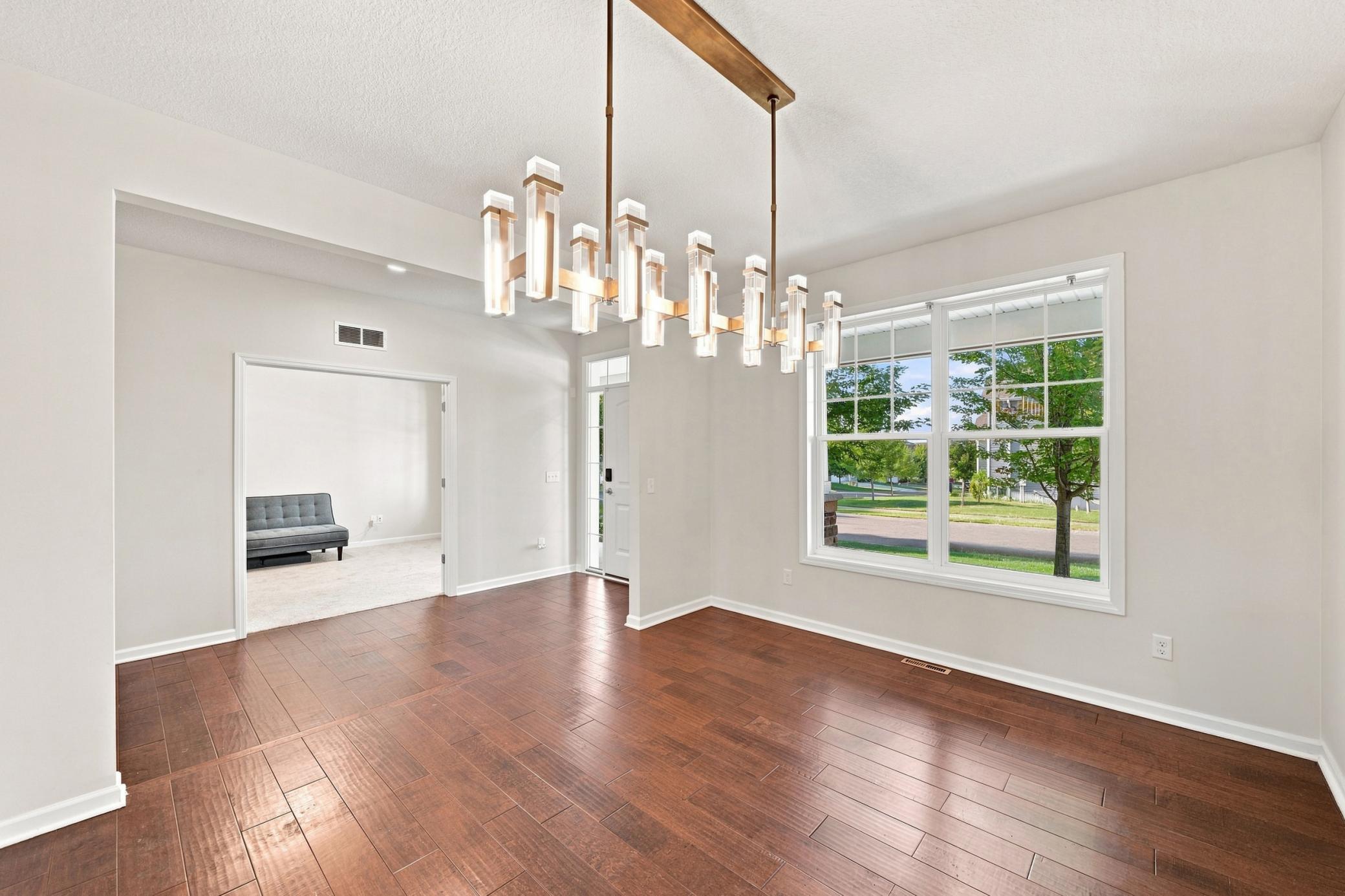 18625 43rd Avenue N Property Photo 8