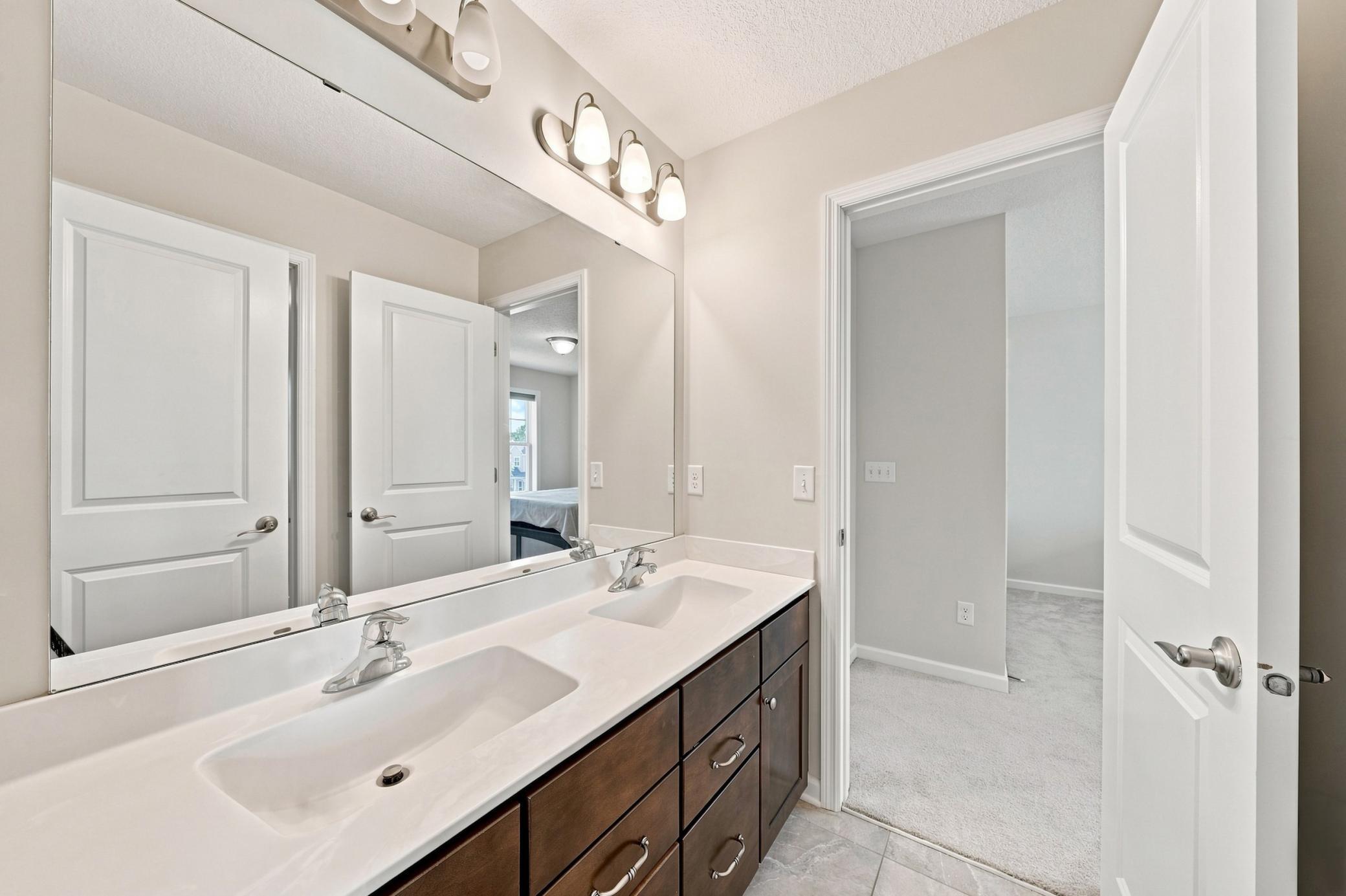 18625 43rd Avenue N Property Photo 40