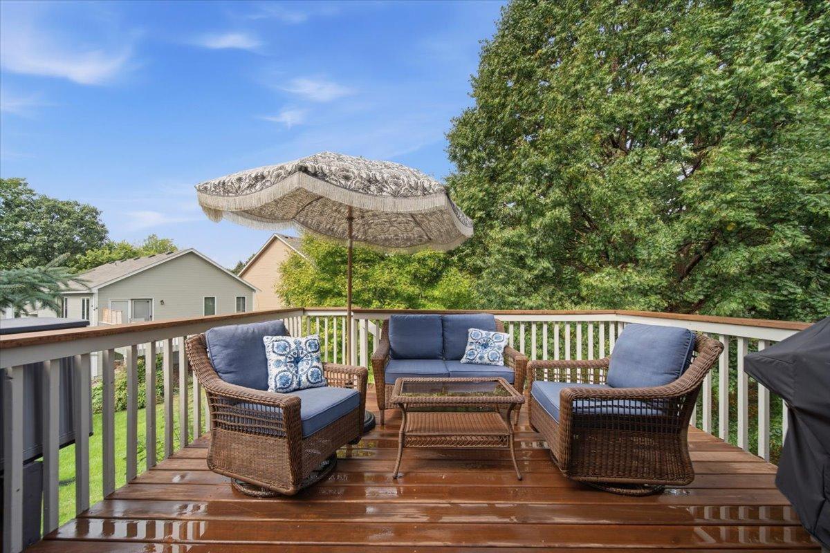 15402 Sussex Drive Property Photo 12