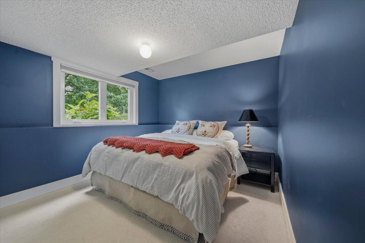 15402 Sussex Drive Property Photo 26
