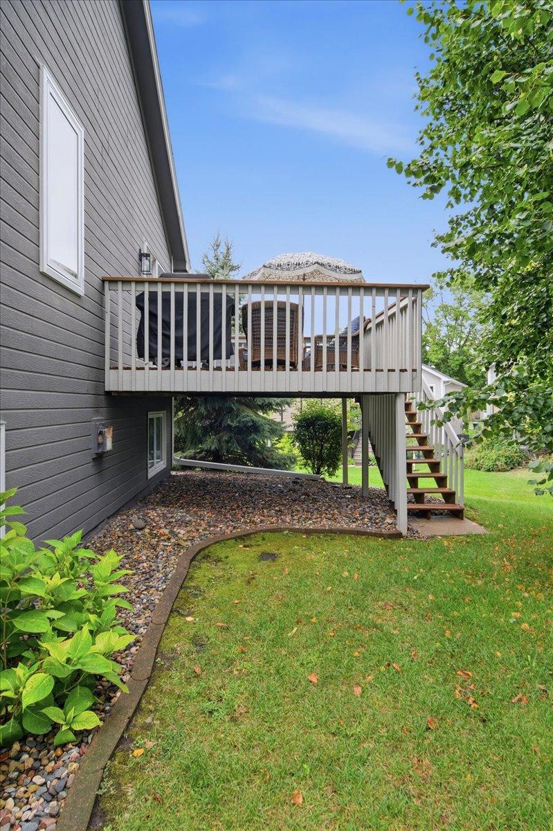 15402 Sussex Drive Property Photo 28