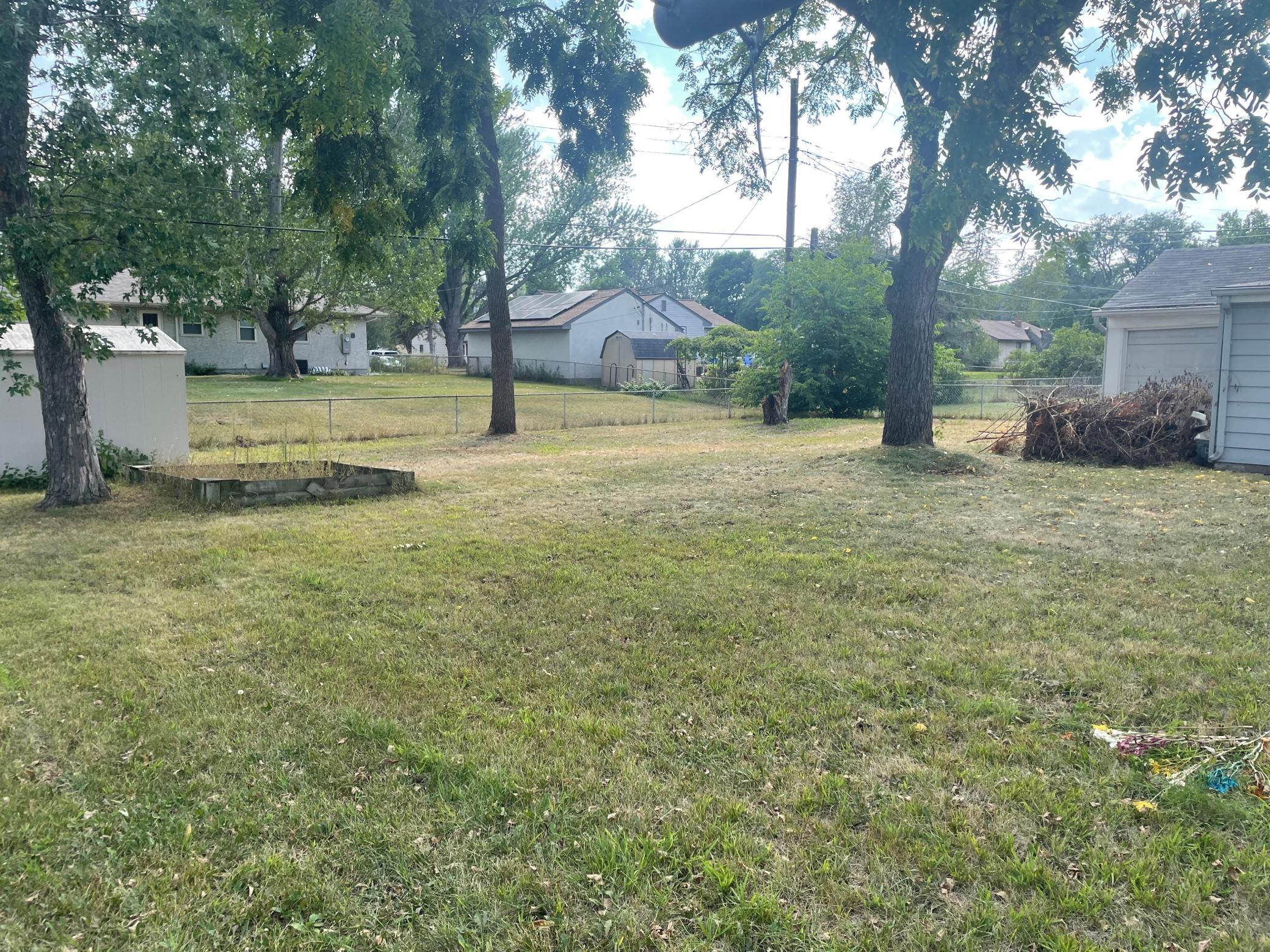 150 Roselawn Avenue E Property Photo 3