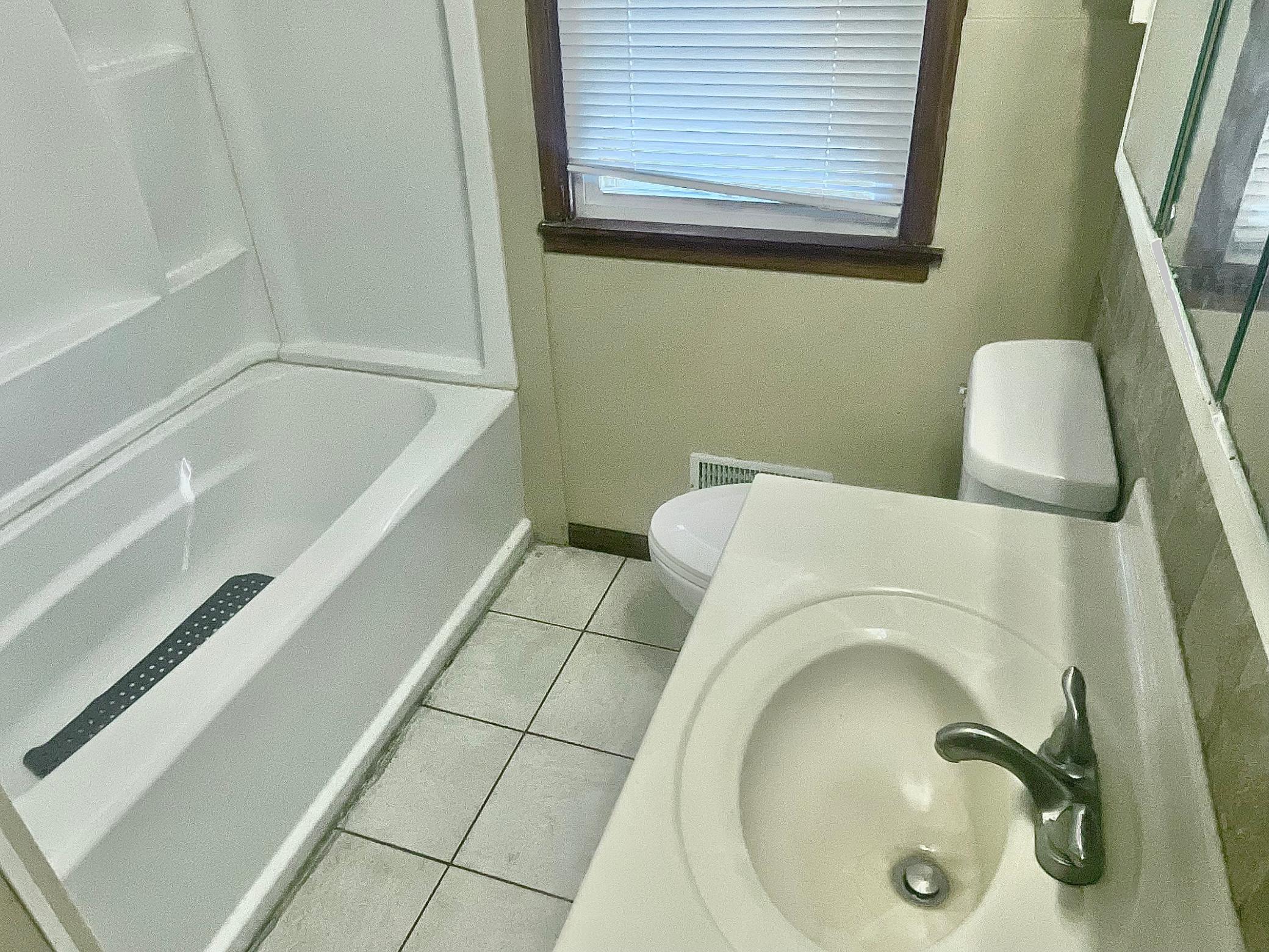 150 Roselawn Avenue E Property Photo 8