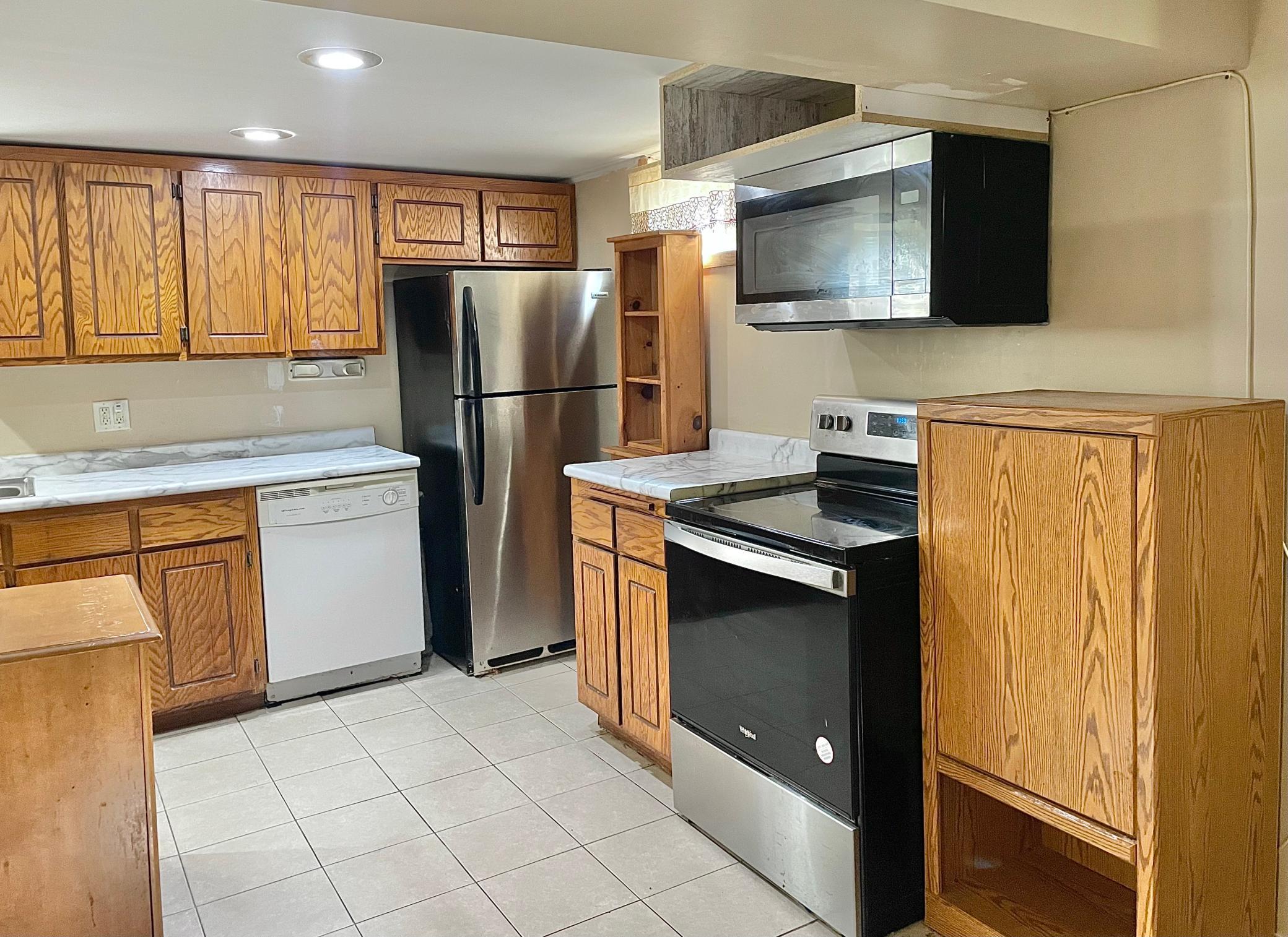 150 Roselawn Avenue E Property Photo 12