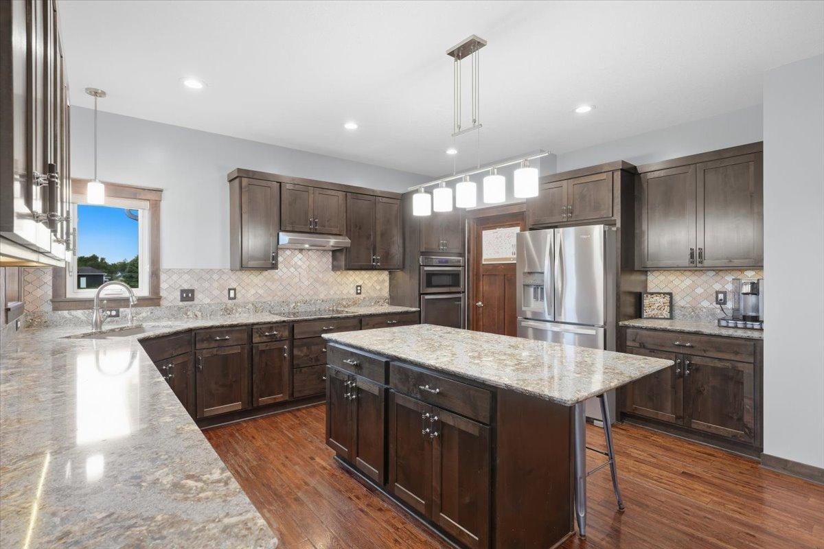 1042 144th Avenue Property Photo 9