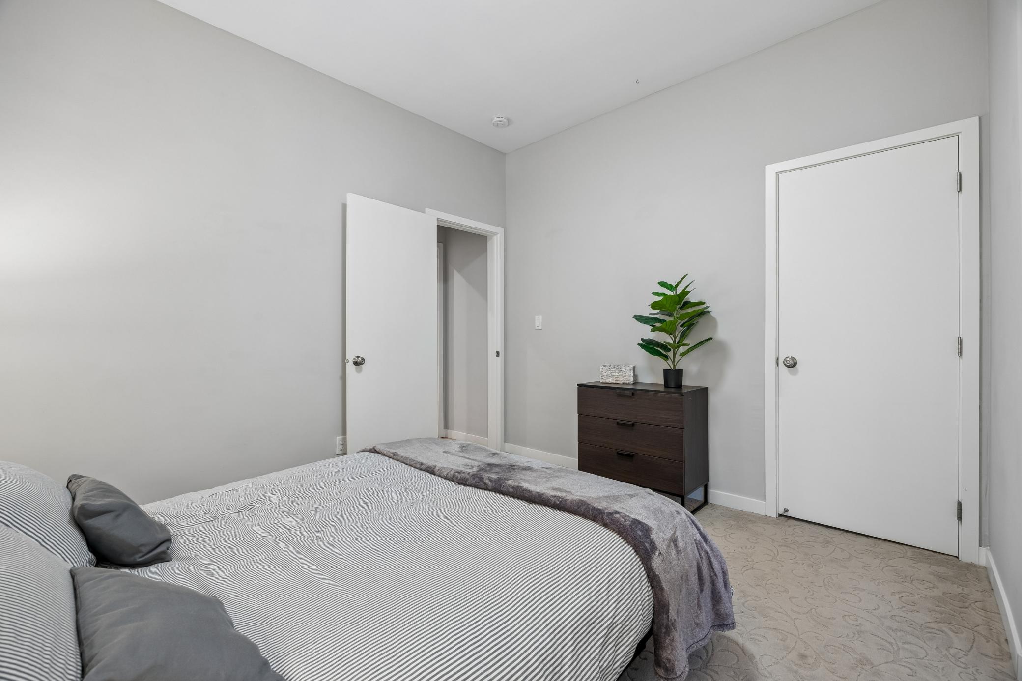 3015 Colfax Avenue S Property Photo 23