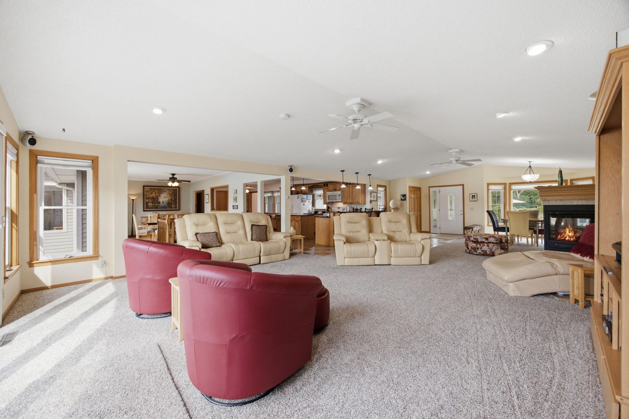 7806 Gloria Circle Property Photo 7